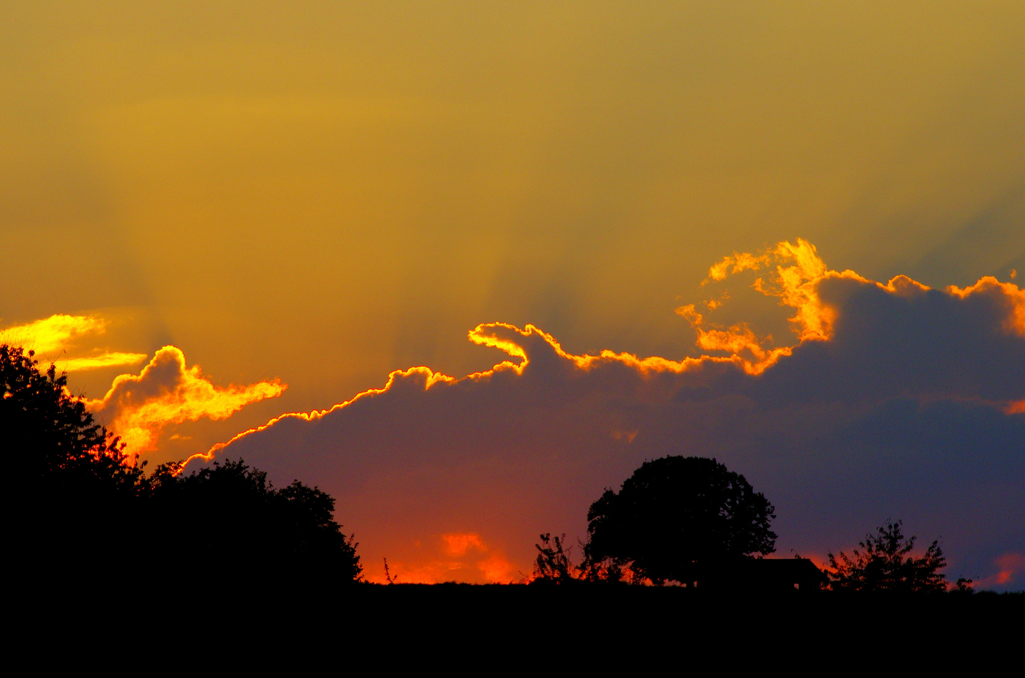 Pentax K-5 sample photo. Afterglow and clouds with backlight photography