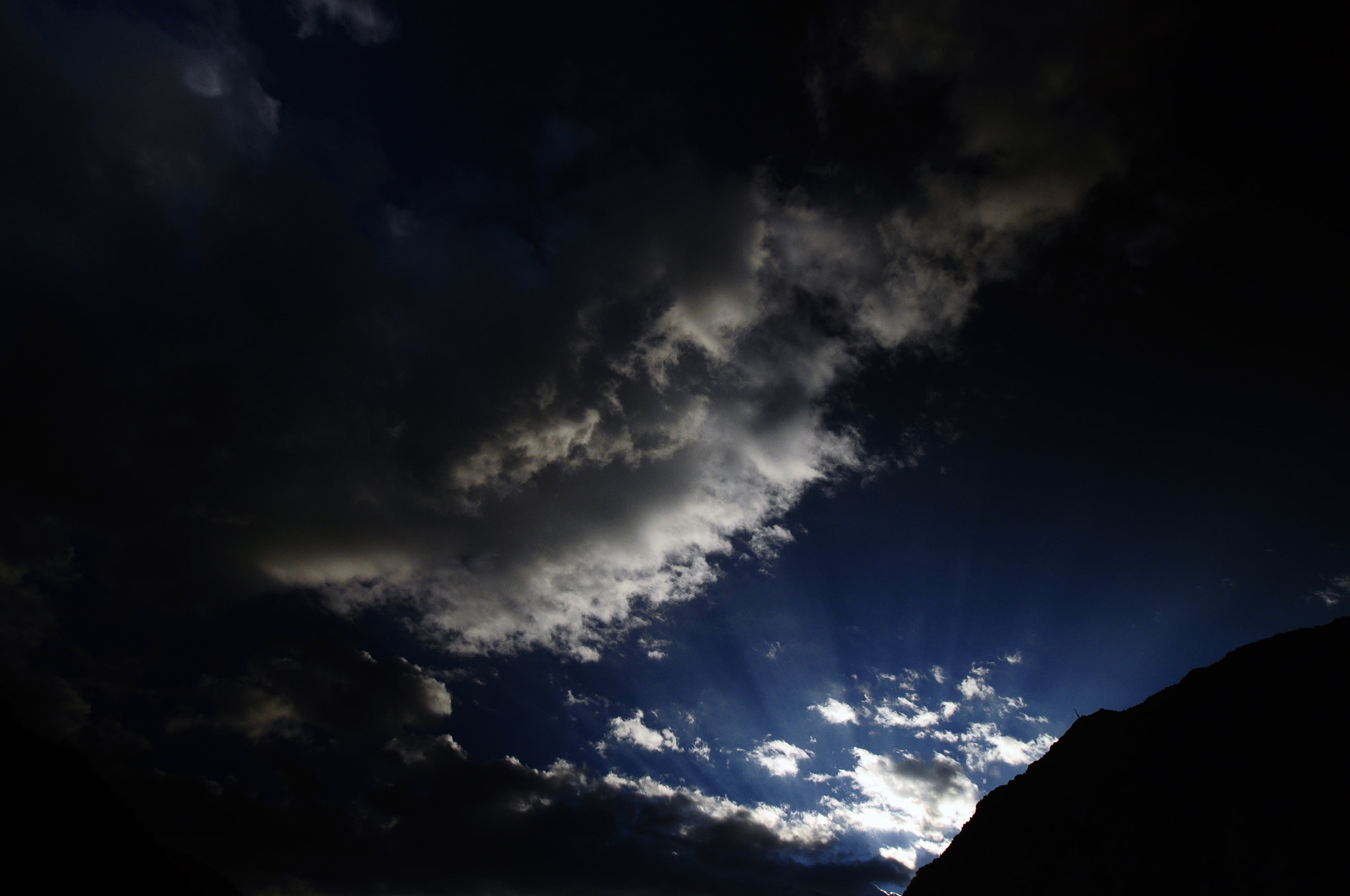 Nikon D5000 sample photo. The night photography