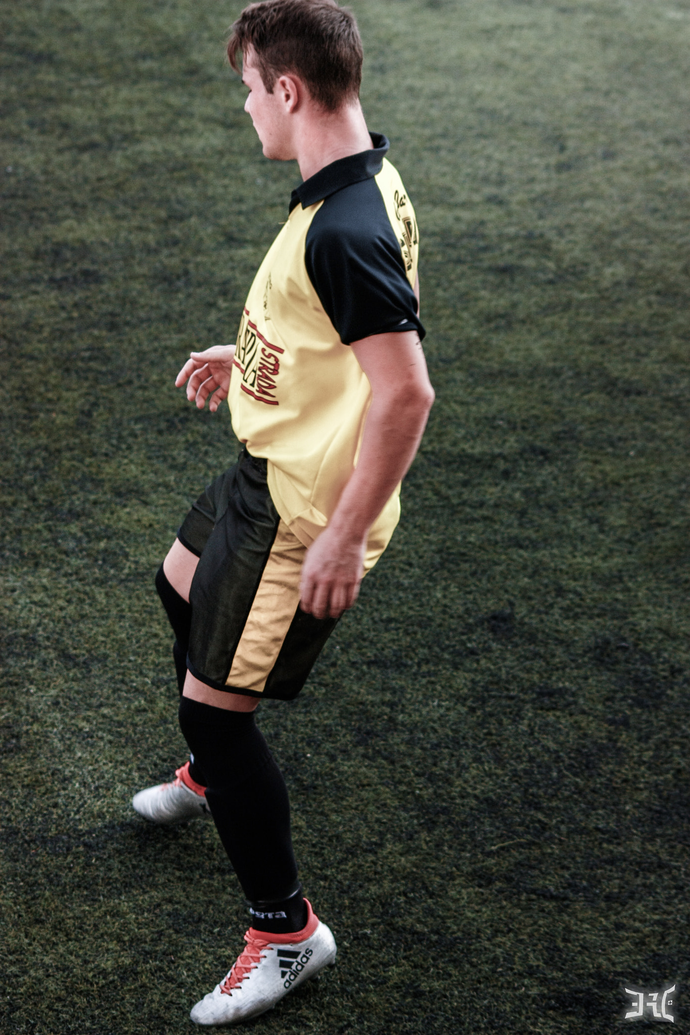 Sigma 70-300mm F4-5.6 APO DG Macro sample photo. Play football photography