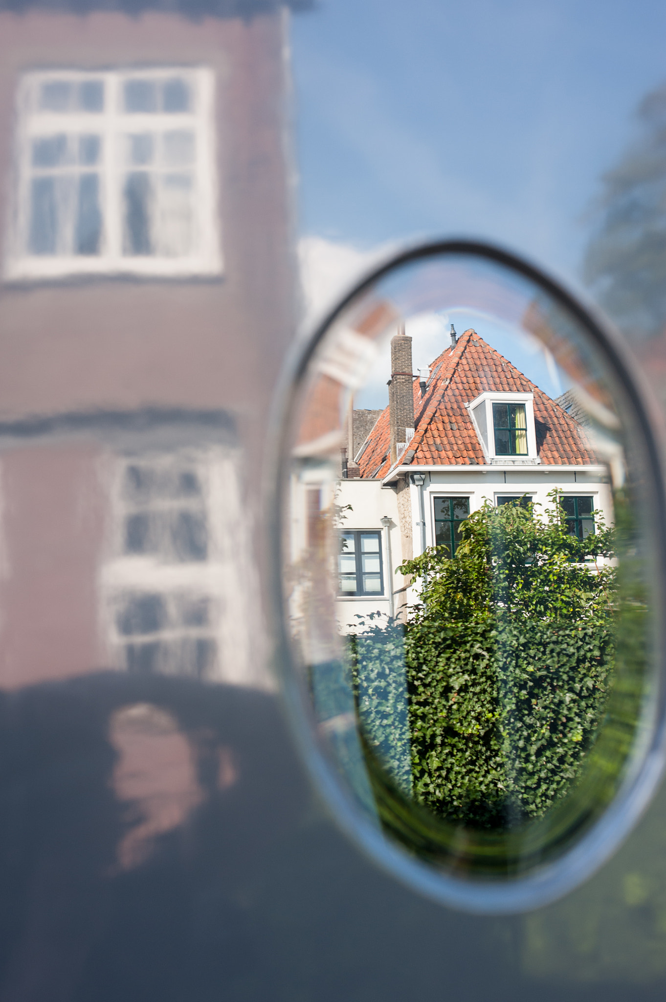 Nikon D700 + AF Nikkor 50mm f/1.4 sample photo. Door detail reflections @ gouda photography