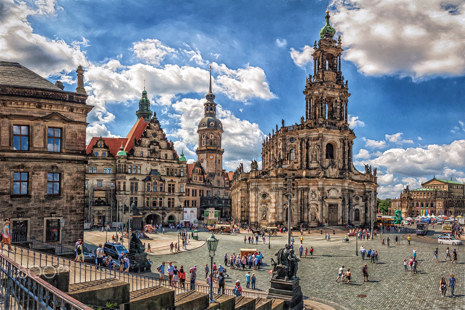 Sigma 17-70mm F2.8-4 DC Macro OS HSM sample photo. Schloßplatz in dresden photography