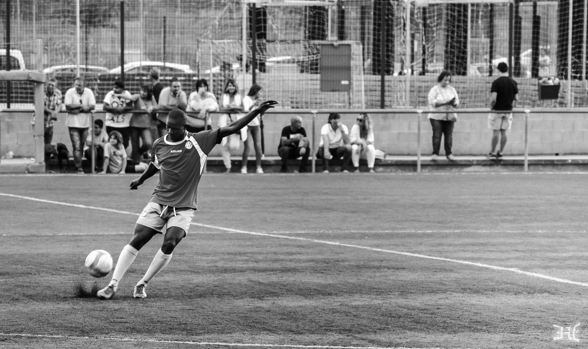 Sigma 70-300mm F4-5.6 APO DG Macro sample photo. Play football photography
