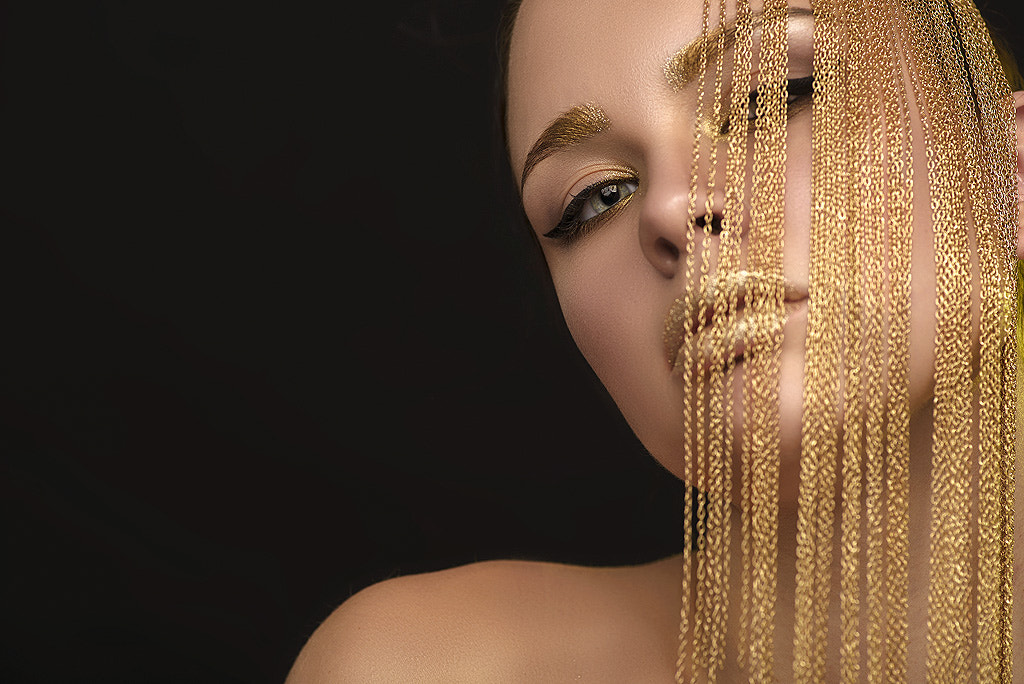 Tokina AT-X Pro 100mm F2.8 Macro sample photo. Olga w photography
