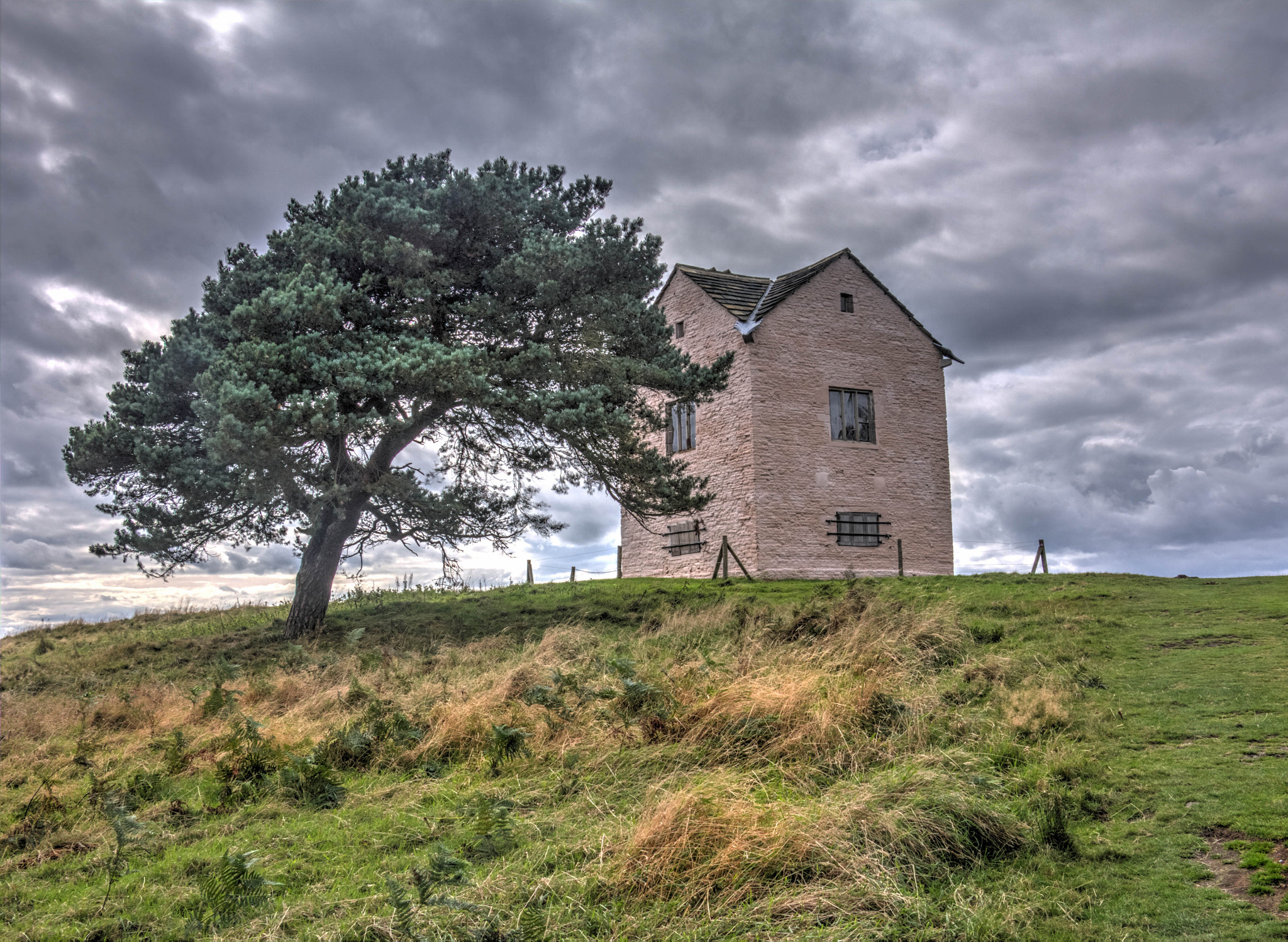 Canon EF-S 18-135mm F3.5-5.6 IS USM sample photo. Paddock cottage, lyme park, n.t. photography