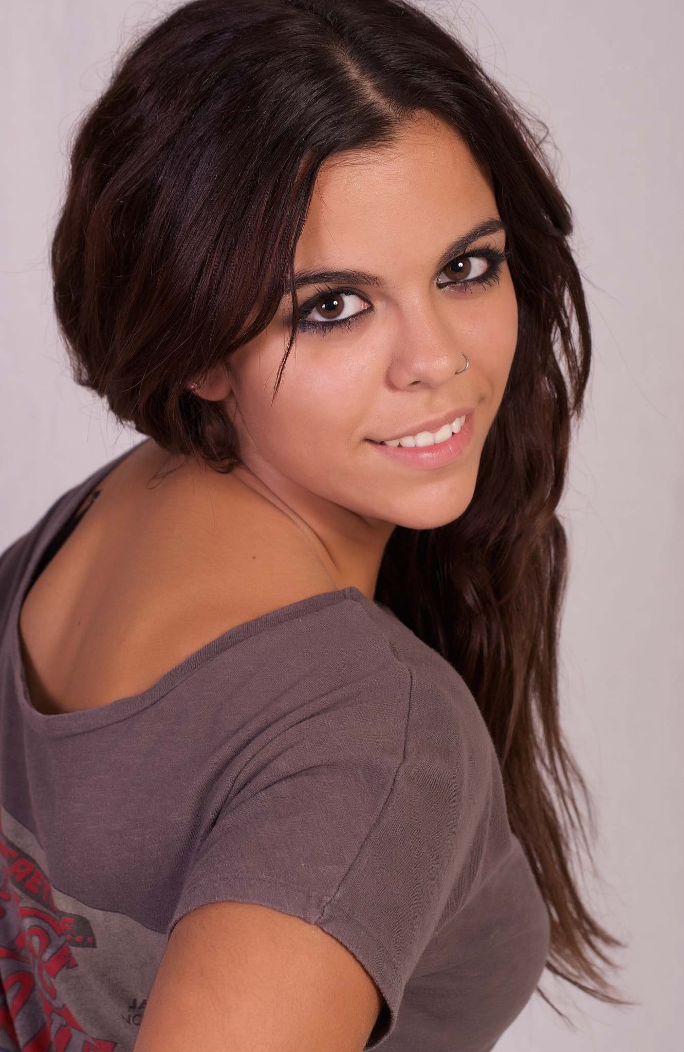 Pentax smc DA* 50-135mm F2.8 ED (IF) SDM sample photo. Intense brunnette photography