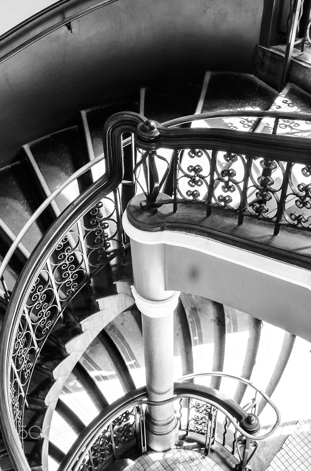 Sigma 18-250mm F3.5-6.3 DC OS HSM sample photo. Staircase photography