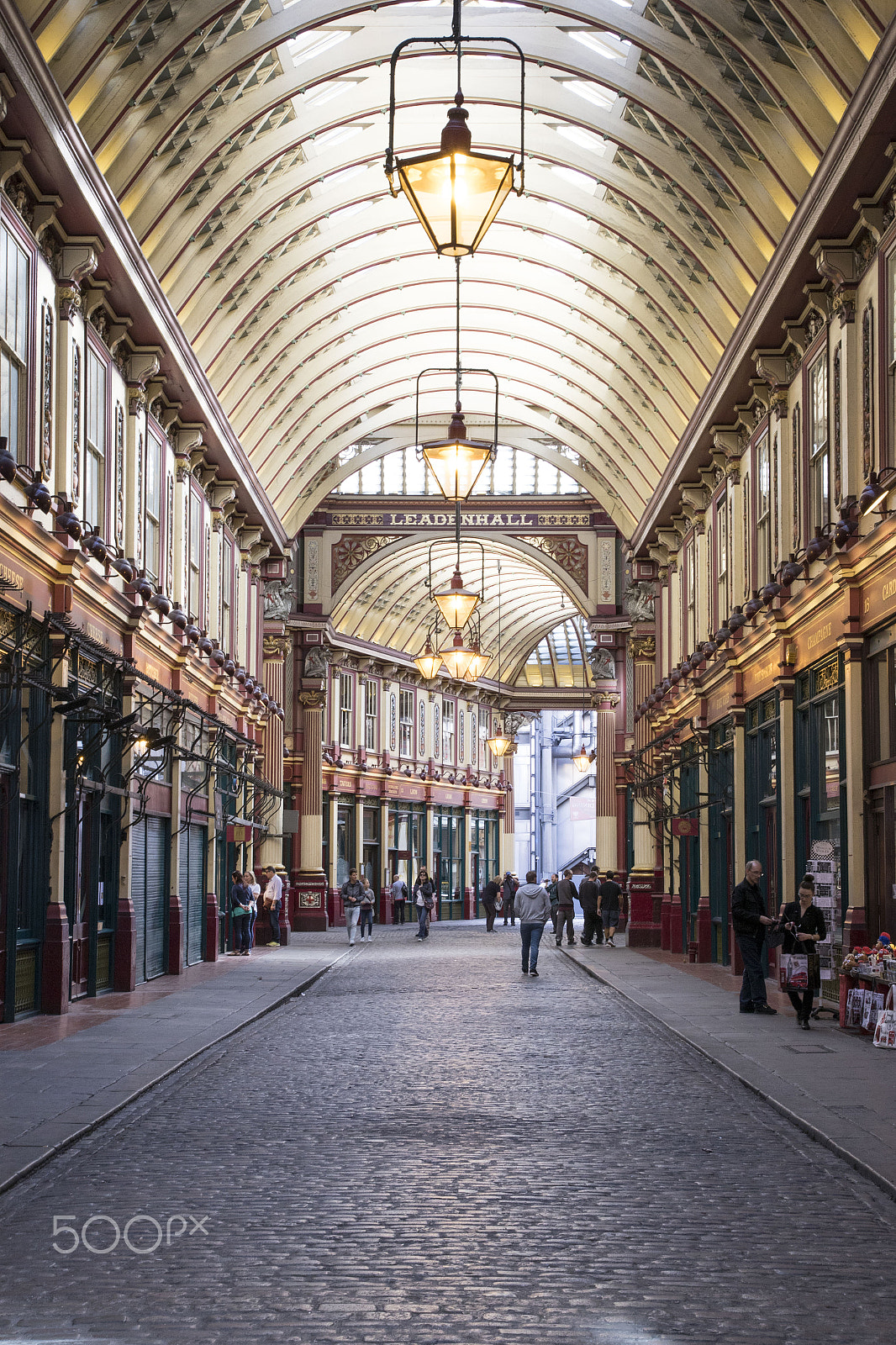 Tamron SP AF 17-50mm F2.8 XR Di II LD Aspherical (IF) sample photo. Leadenhall hall market photography