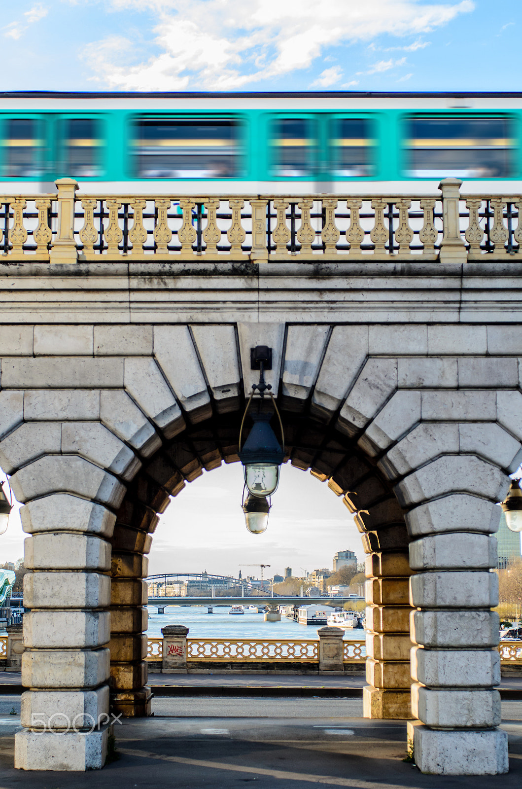 Nikon D7000 + Sigma 24-70mm F2.8 EX DG Macro sample photo. Pont de bercy, 75012 paris photography