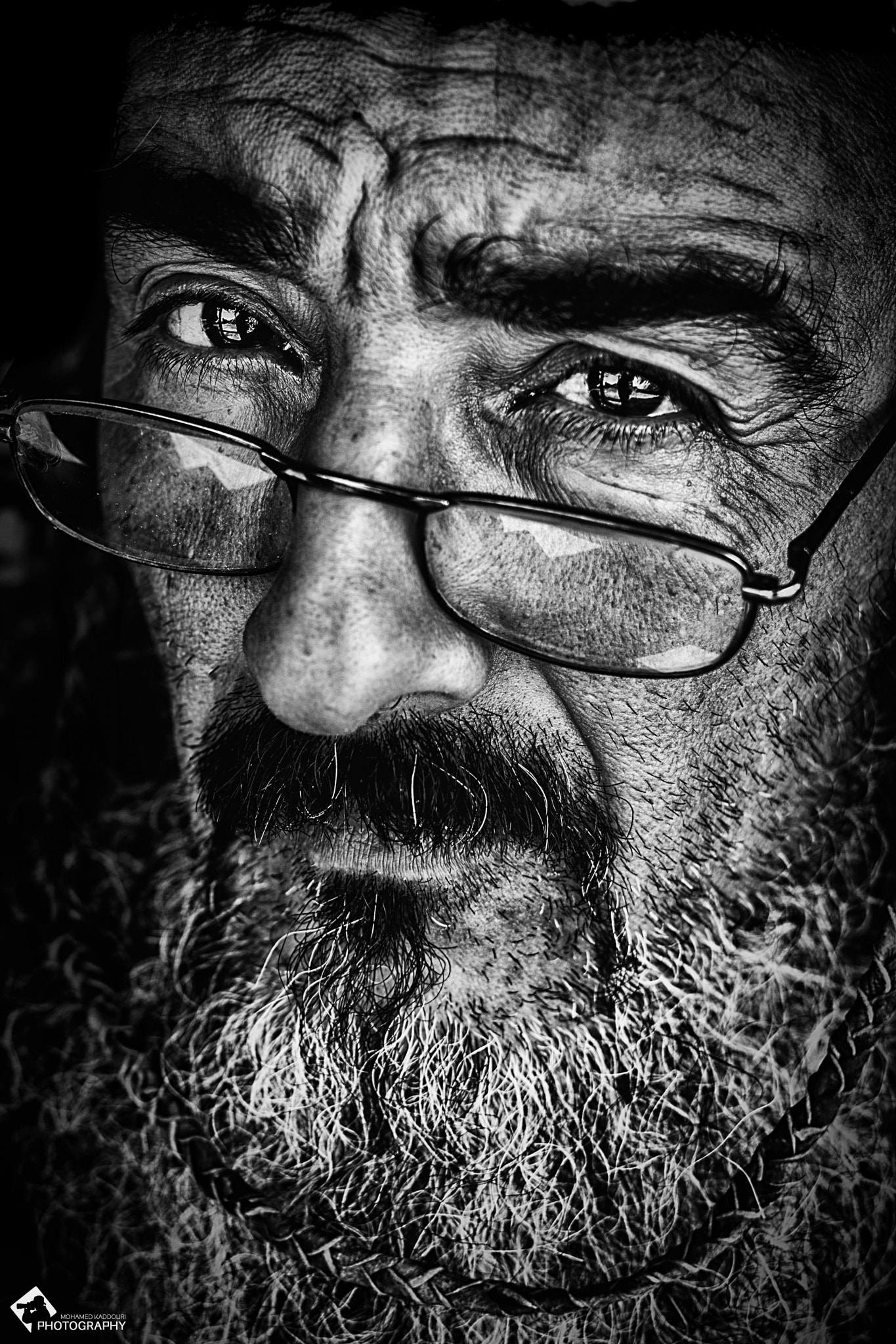 Canon EOS 750D (EOS Rebel T6i / EOS Kiss X8i) + Canon EF 50mm F1.8 II sample photo. Old wise man with beard photography