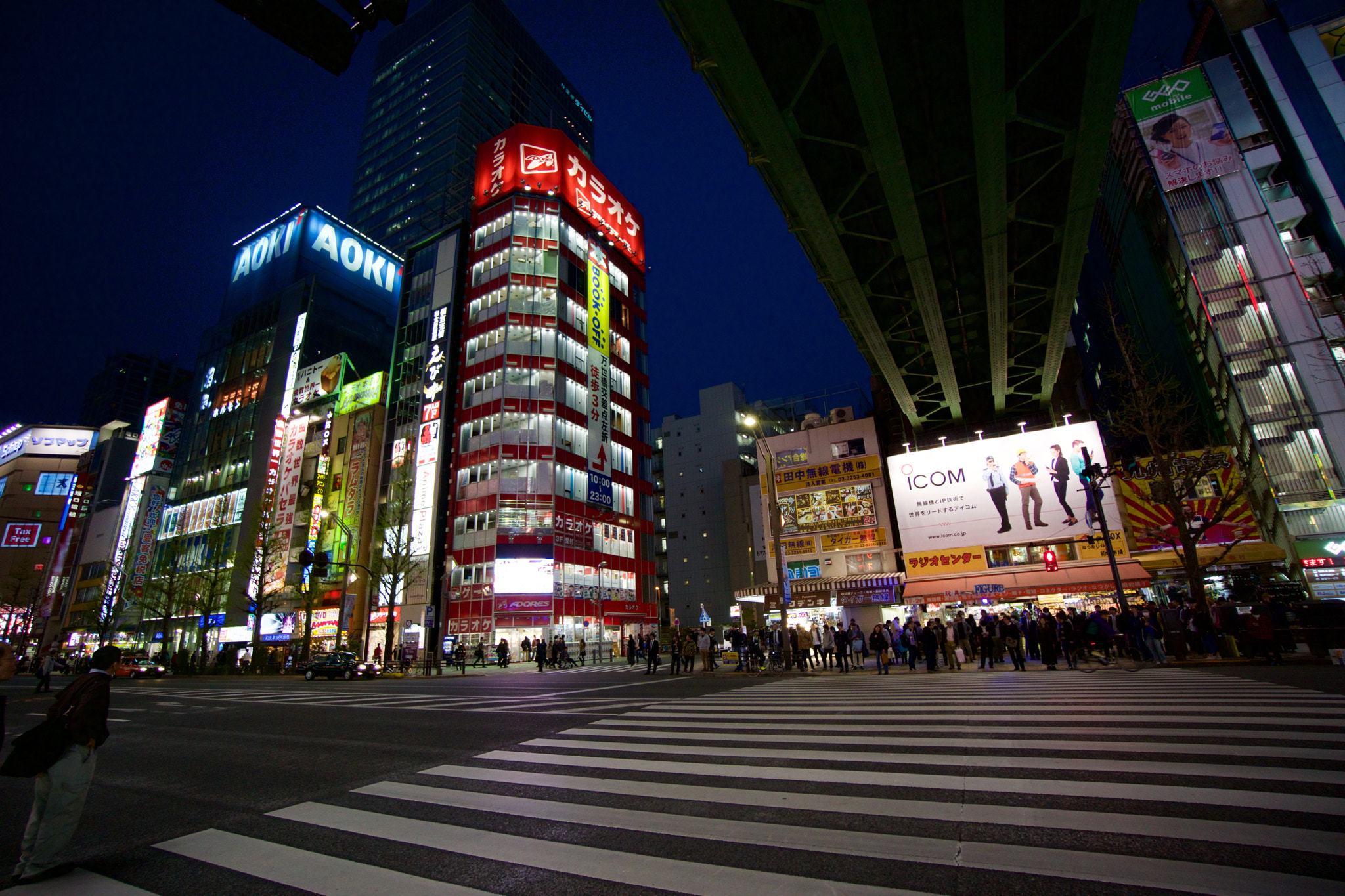 Sony a6000 + Sony E 10-18mm F4 OSS sample photo. Akihabara district, tokyo photography