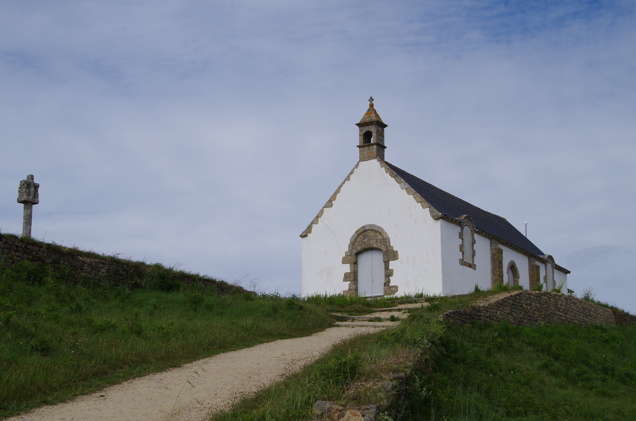 Pentax smc DA 18-270mm F3.5-6.3 ED SDM sample photo. St michel chapel photography