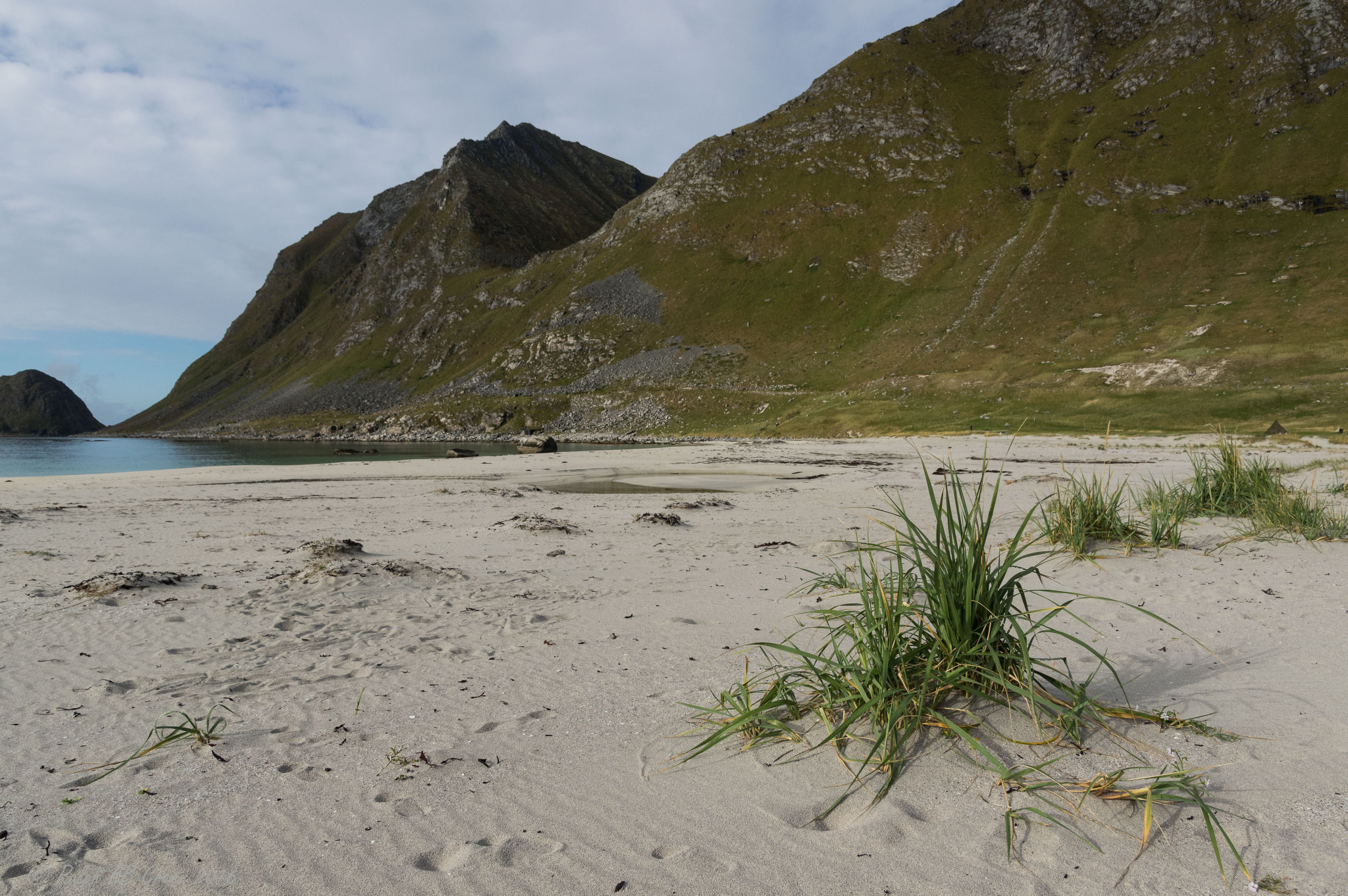 Sigma 17-50mm F2.8 EX DC HSM sample photo. The beach at sjobakken photography