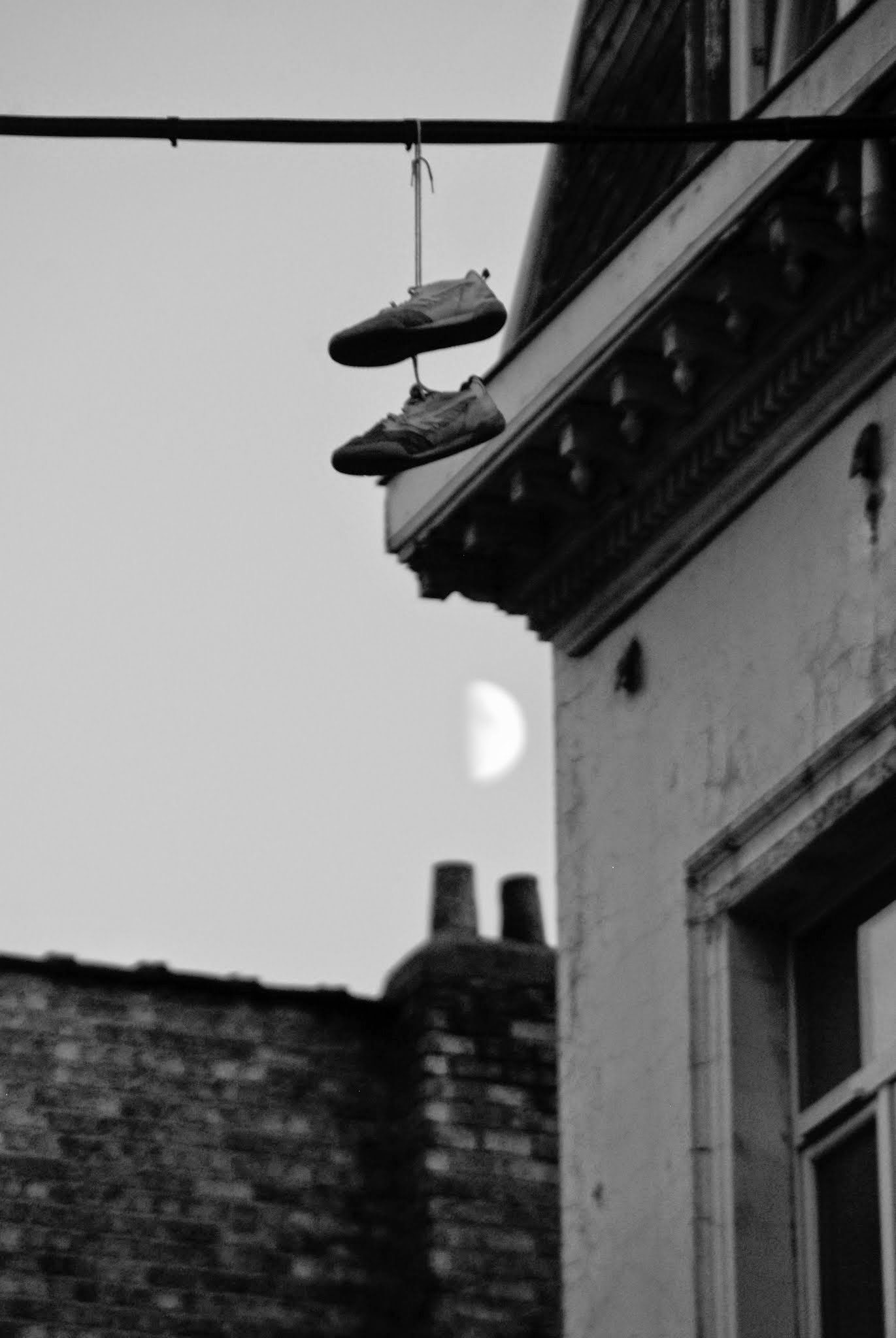 Nikon D80 sample photo. Lost shoes photography