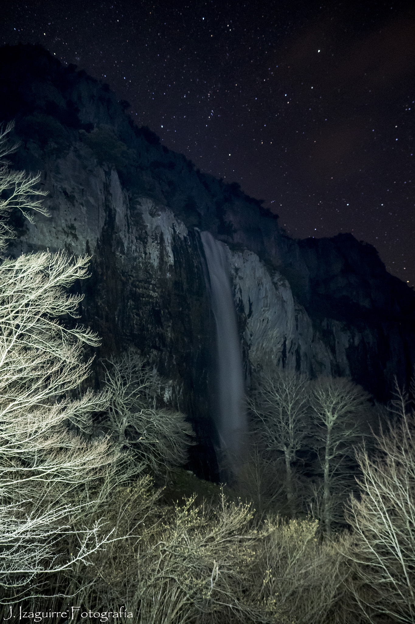 OLYMPUS 14-54mm Lens sample photo. Cascada de cailagua photography