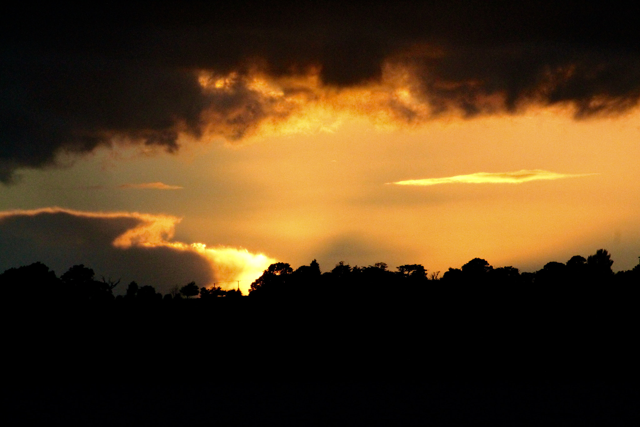 Canon EF75-300mm f/4-5.6 sample photo. Dramatic autumn sunset photography
