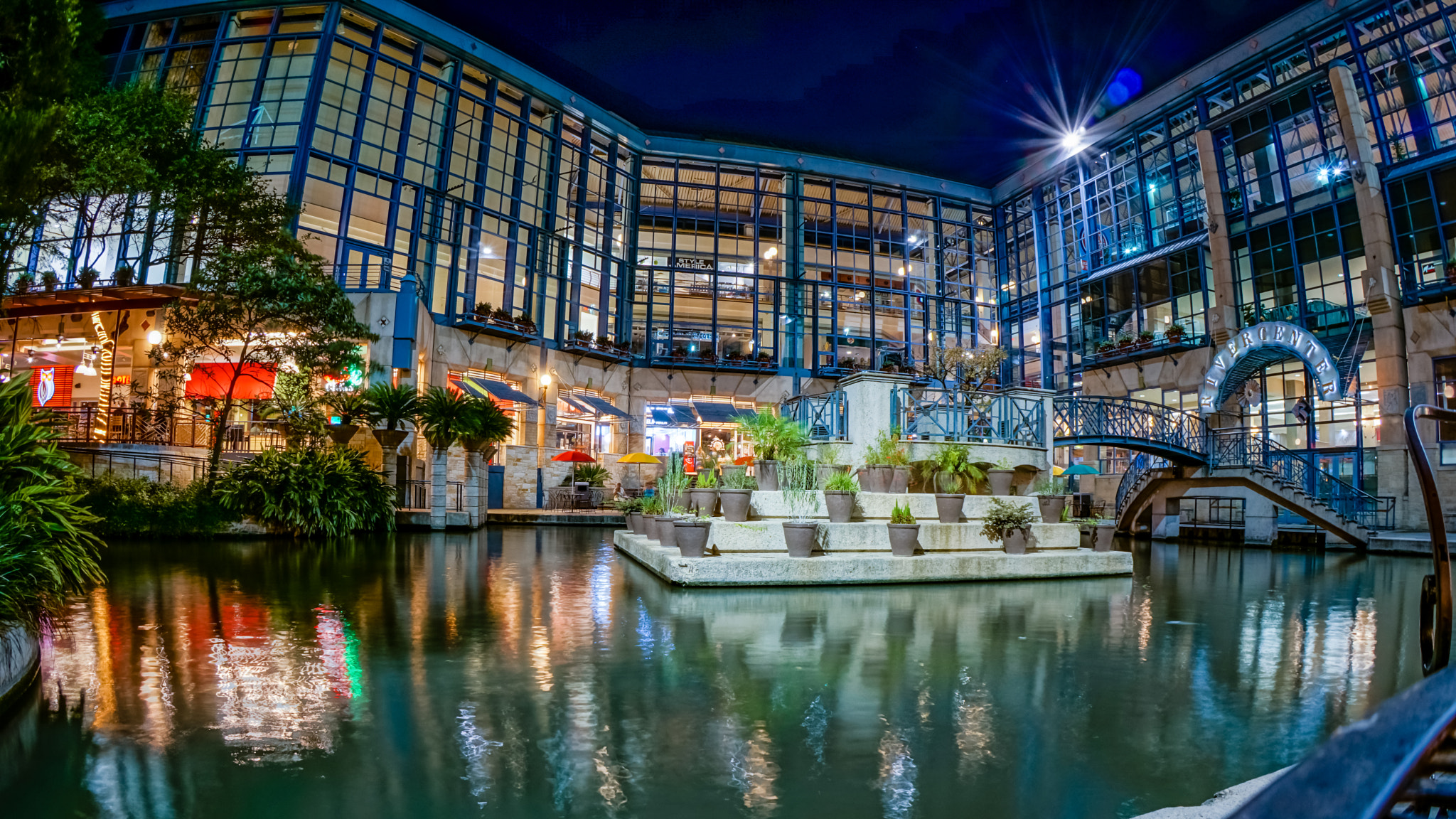 Sony a6300 + Sony E 20mm F2.8 sample photo. San antonio photography