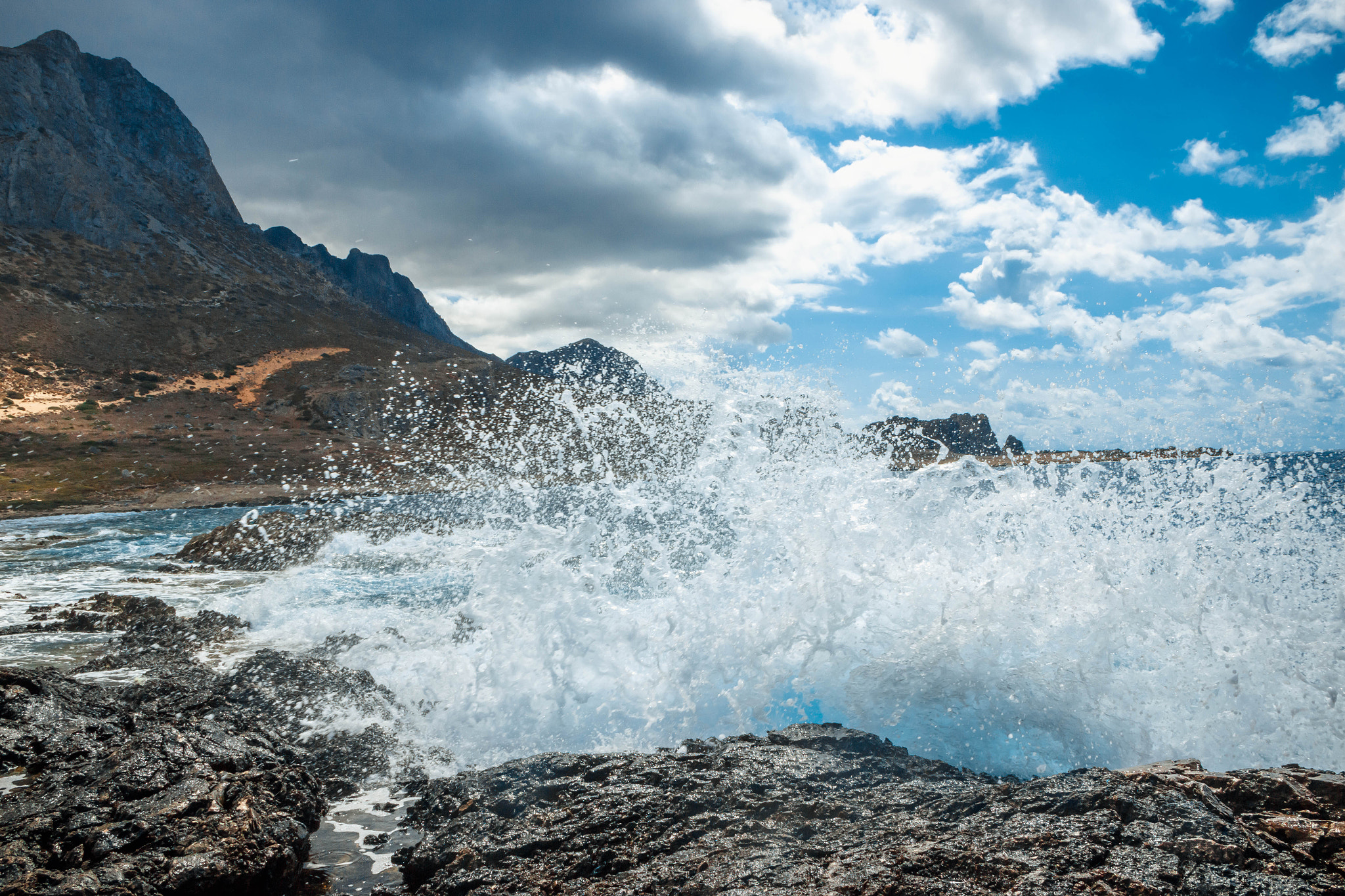 Sigma 18-125mm F3.8-5.6 DC OS HSM sample photo. The sea is calling photography