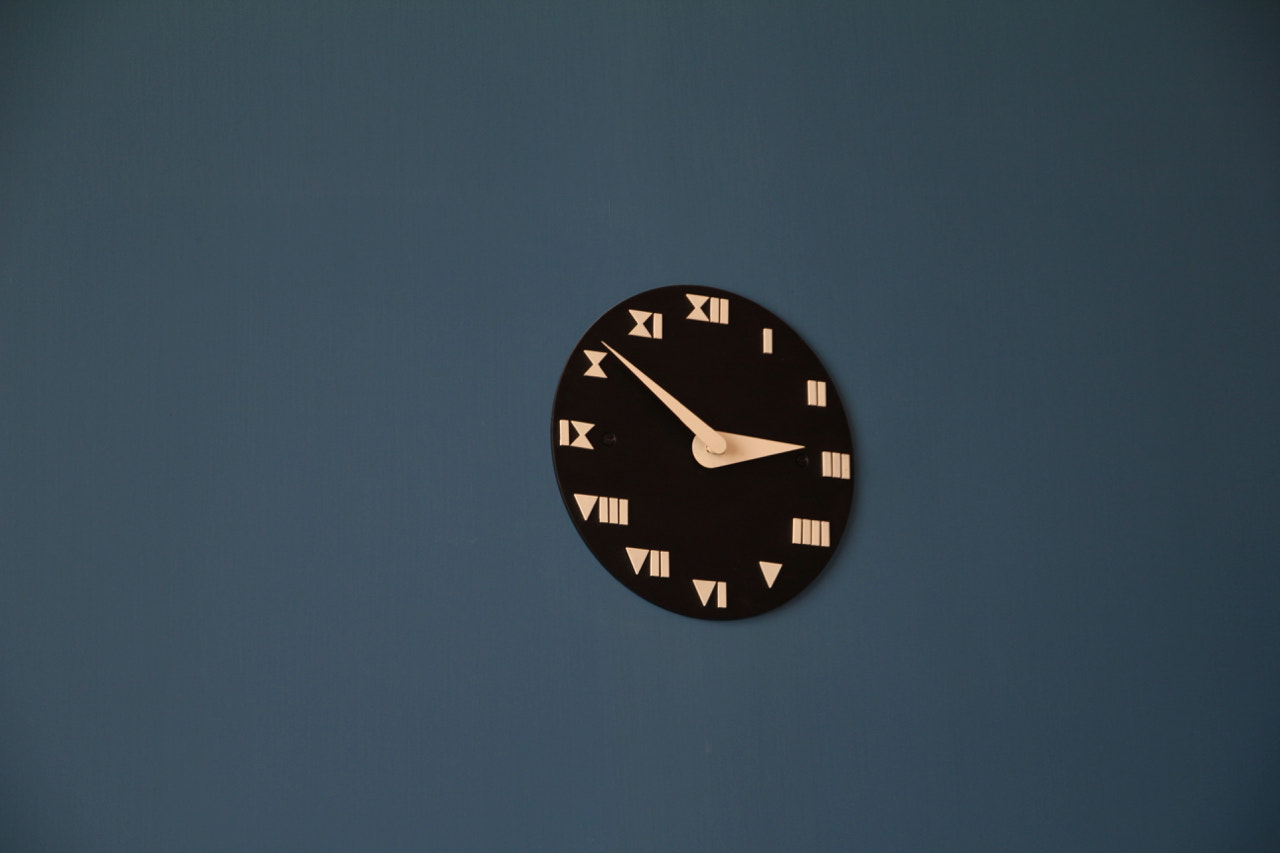 Sigma 17-70mm F2.8-4 DC Macro OS HSM sample photo. Villa cavrois - clock 2 photography