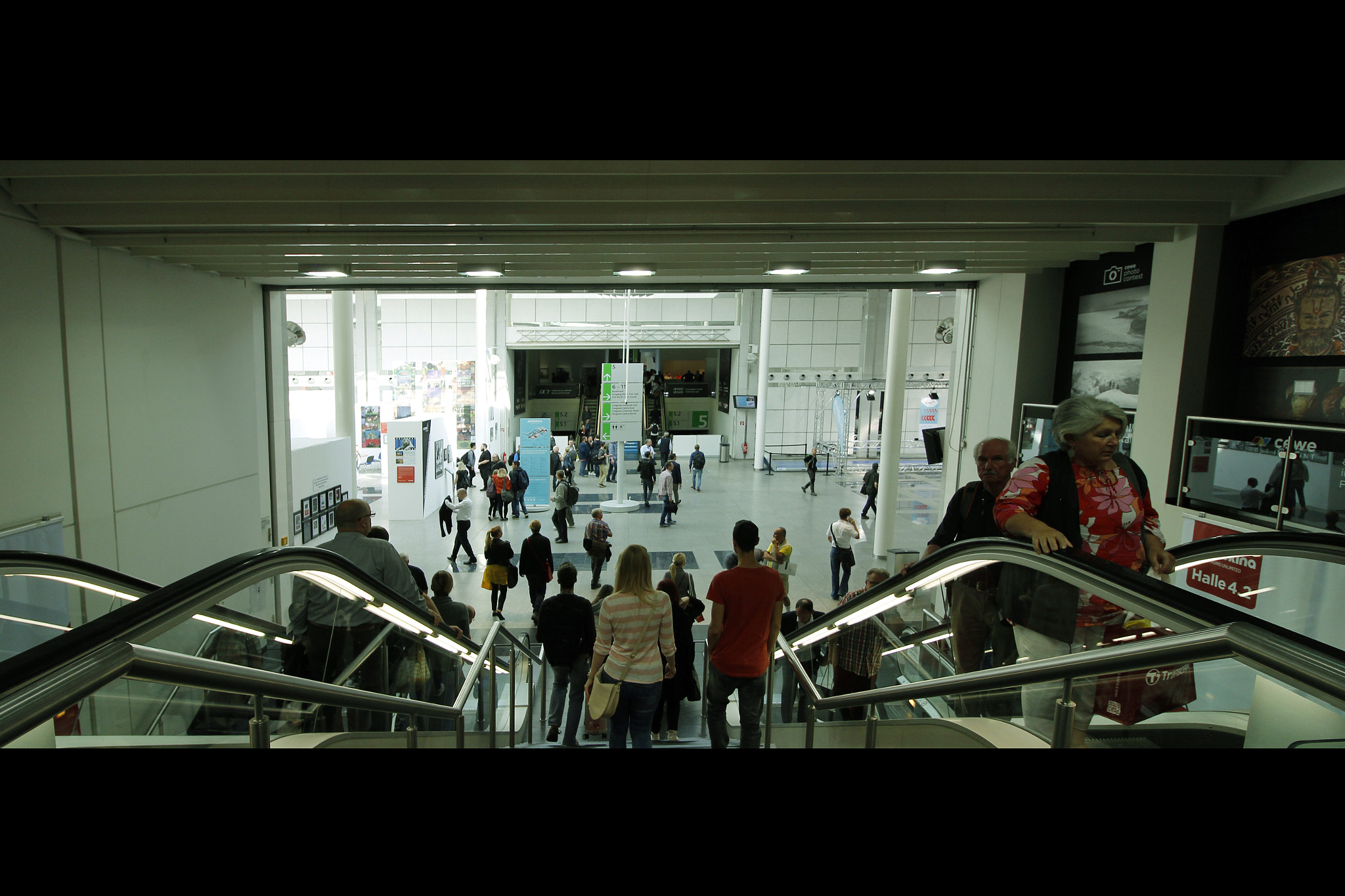 Canon EOS 1300D (EOS Rebel T6 / EOS Kiss X80) sample photo. Photokina cinematic photography