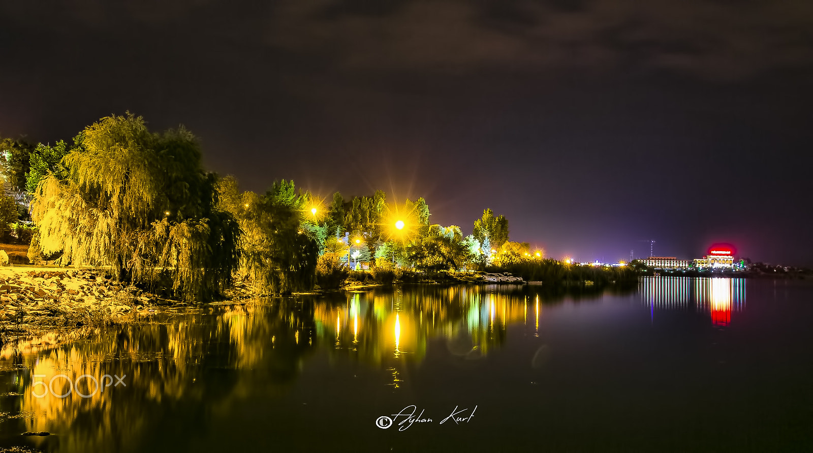 Sigma 18-250mm F3.5-6.3 DC OS HSM sample photo. Color night photography