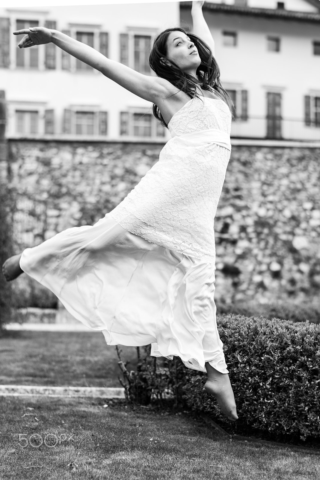 Nikon D800 + Nikon AF-S Nikkor 58mm F1.4G sample photo. Balletto in giardino photography