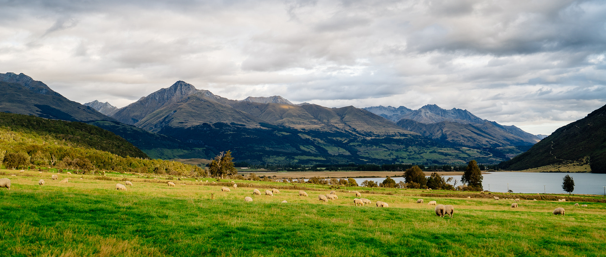 Sony a7S II + Sony Vario-Tessar T* FE 16-35mm F4 ZA OSS sample photo. Diamond lake, paradise photography