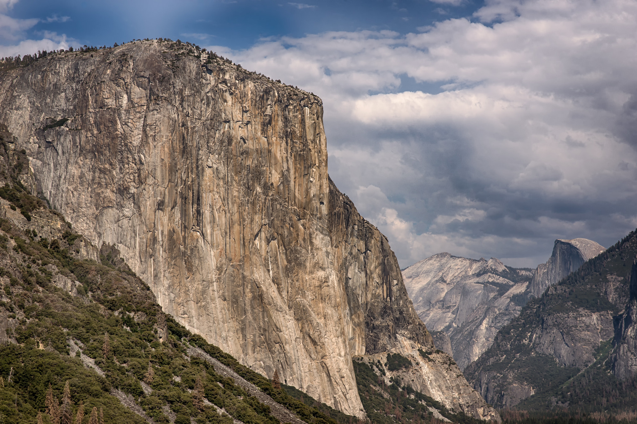 Sony a99 II + Sigma 85mm F1.4 EX DG HSM sample photo. Yosemite photography