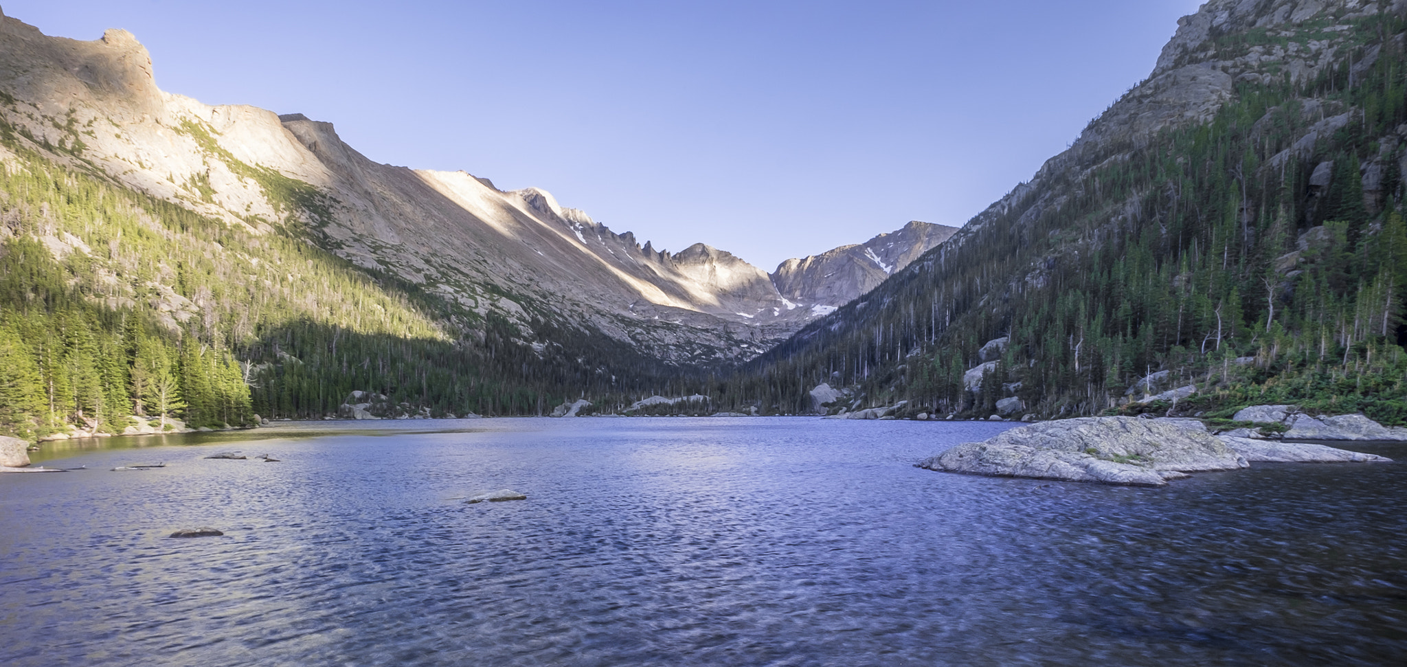 Fujifilm X-T10 + ZEISS Touit 12mm F2.8 sample photo. Rocky mountain np // mills lake photography