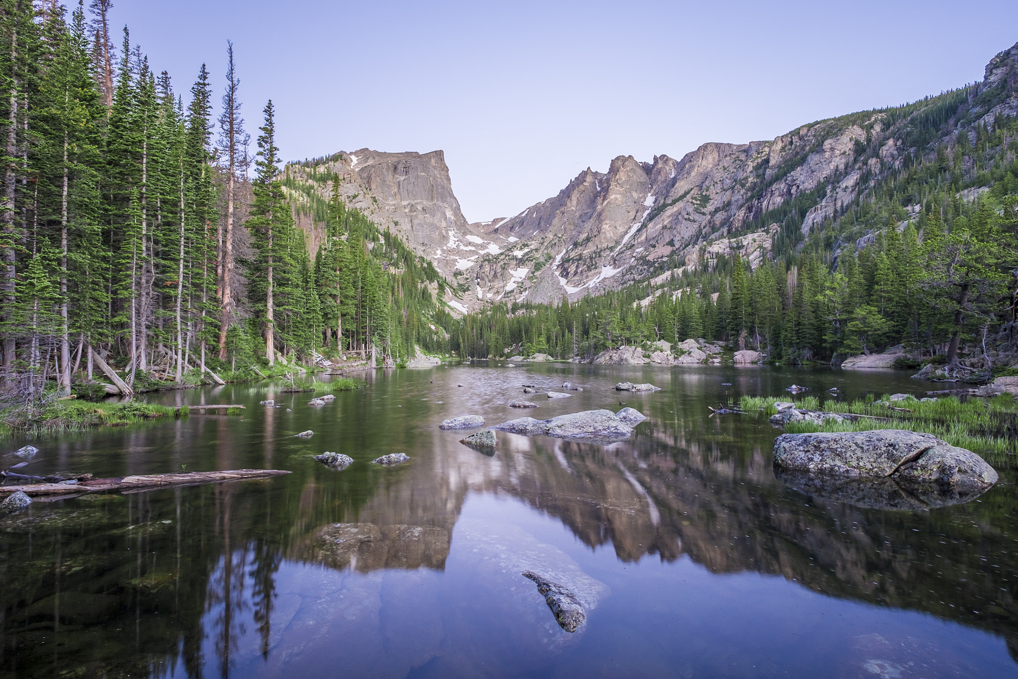 Fujifilm X-T10 + ZEISS Touit 12mm F2.8 sample photo. Rocky mountain np // dream lake twilight photography