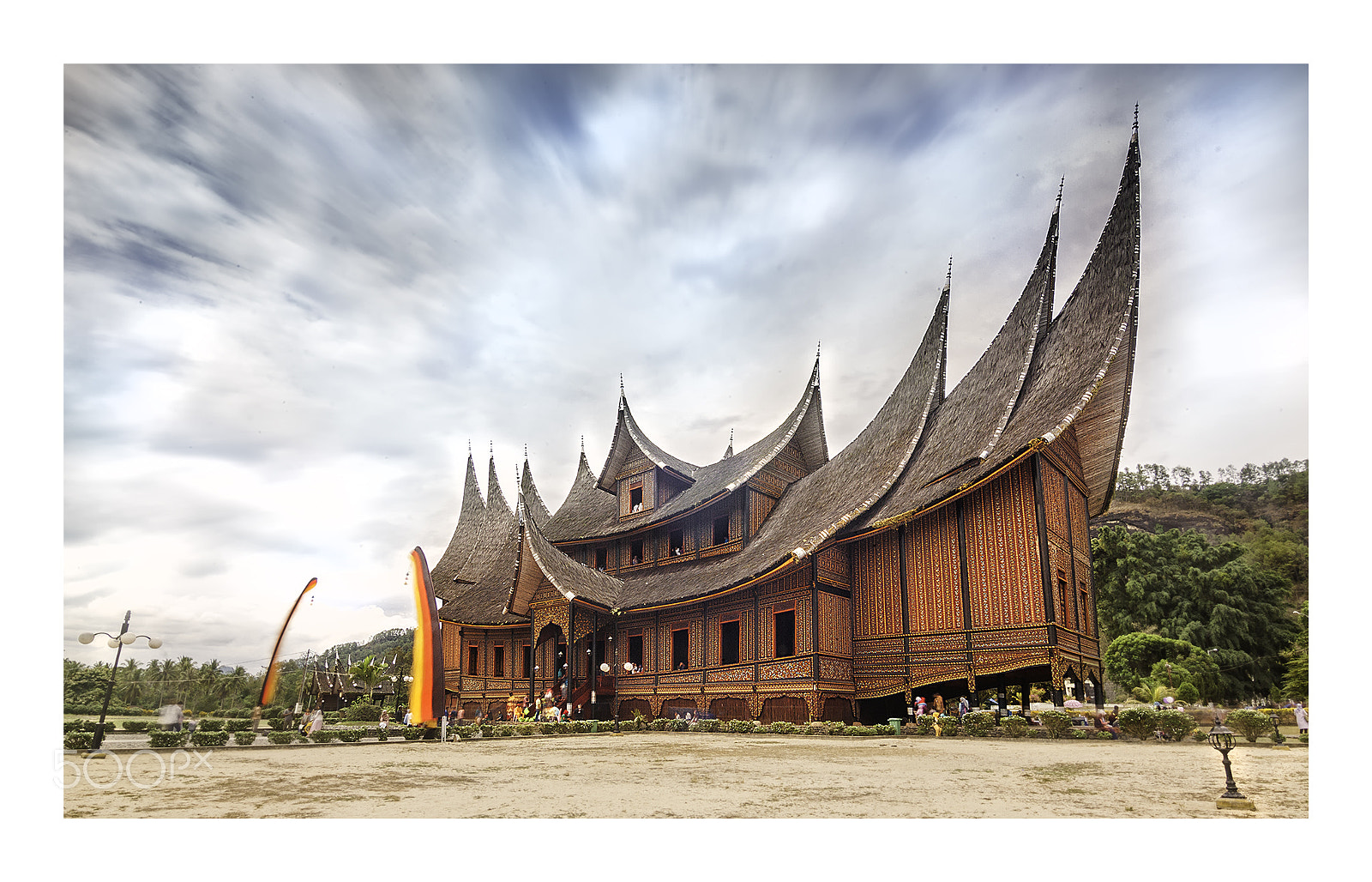 Canon EOS 500D (EOS Rebel T1i / EOS Kiss X3) sample photo. Pagaruyung castle photography