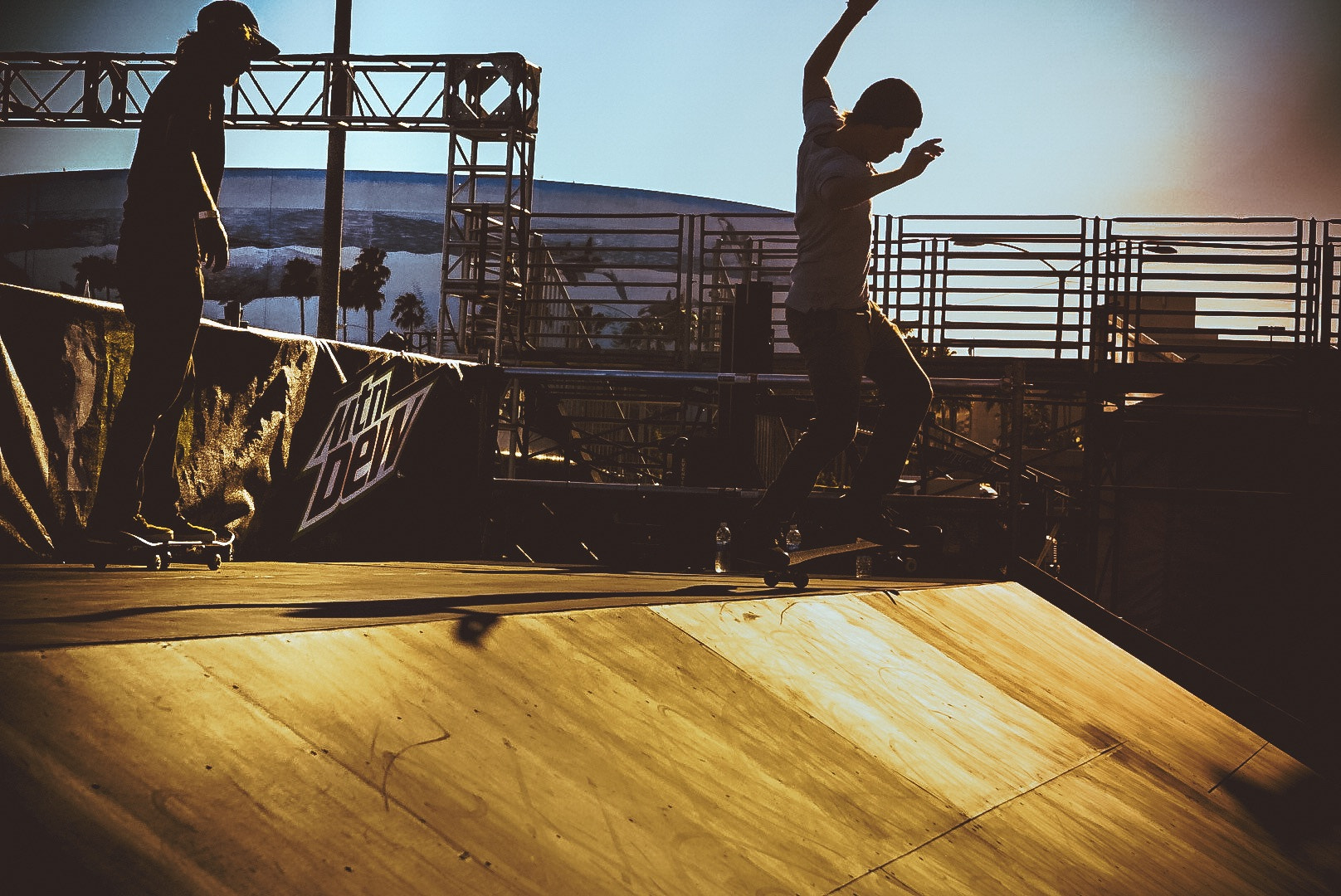 Sony a7S + Sony FE 28-70mm F3.5-5.6 OSS sample photo. Skateboarding on the sunset photography