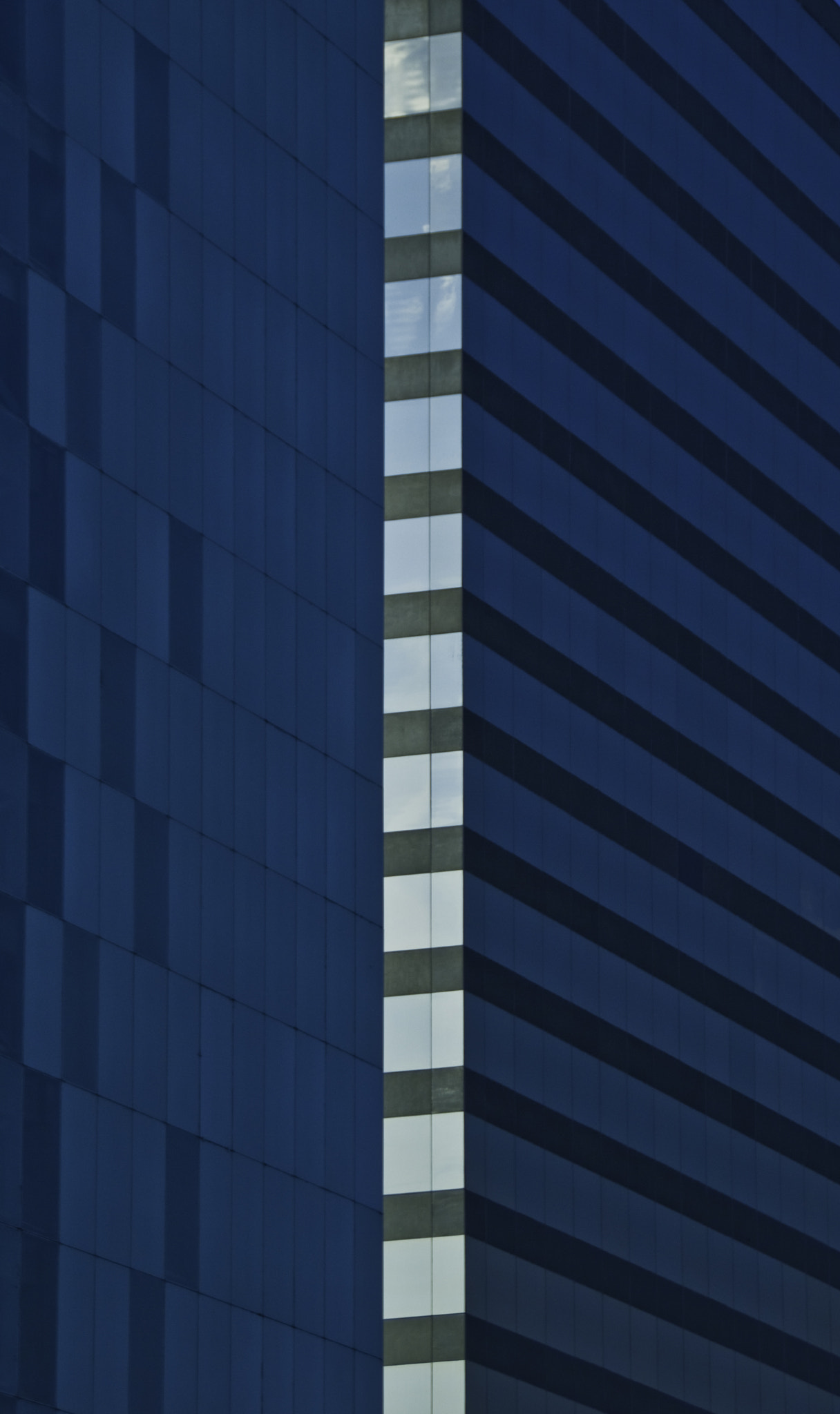 Nikon D200 sample photo. Urban block in shadow photography