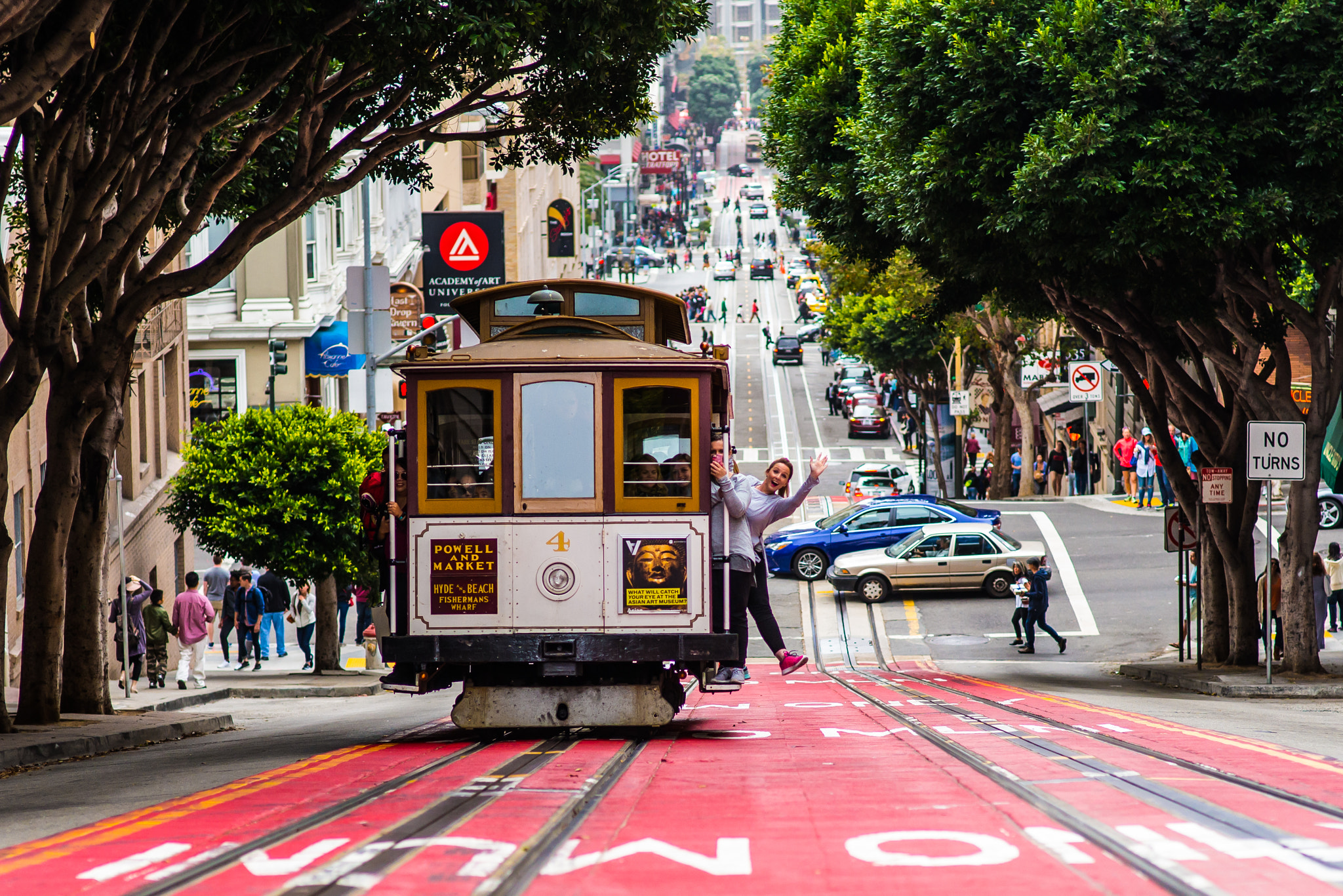 Sony a99 II + Sigma 85mm F1.4 EX DG HSM sample photo. The streets of san francisco photography