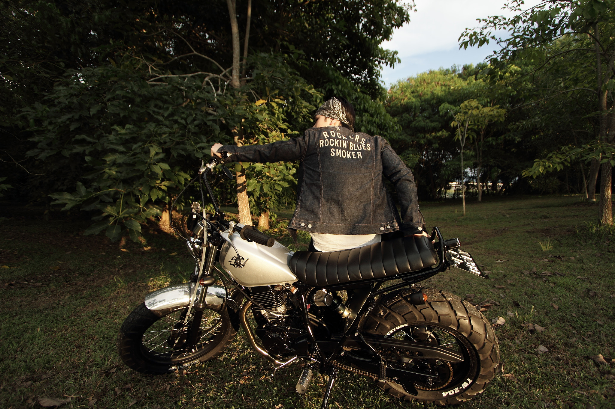 Canon EOS 7D sample photo. Biker back facing portrait photography