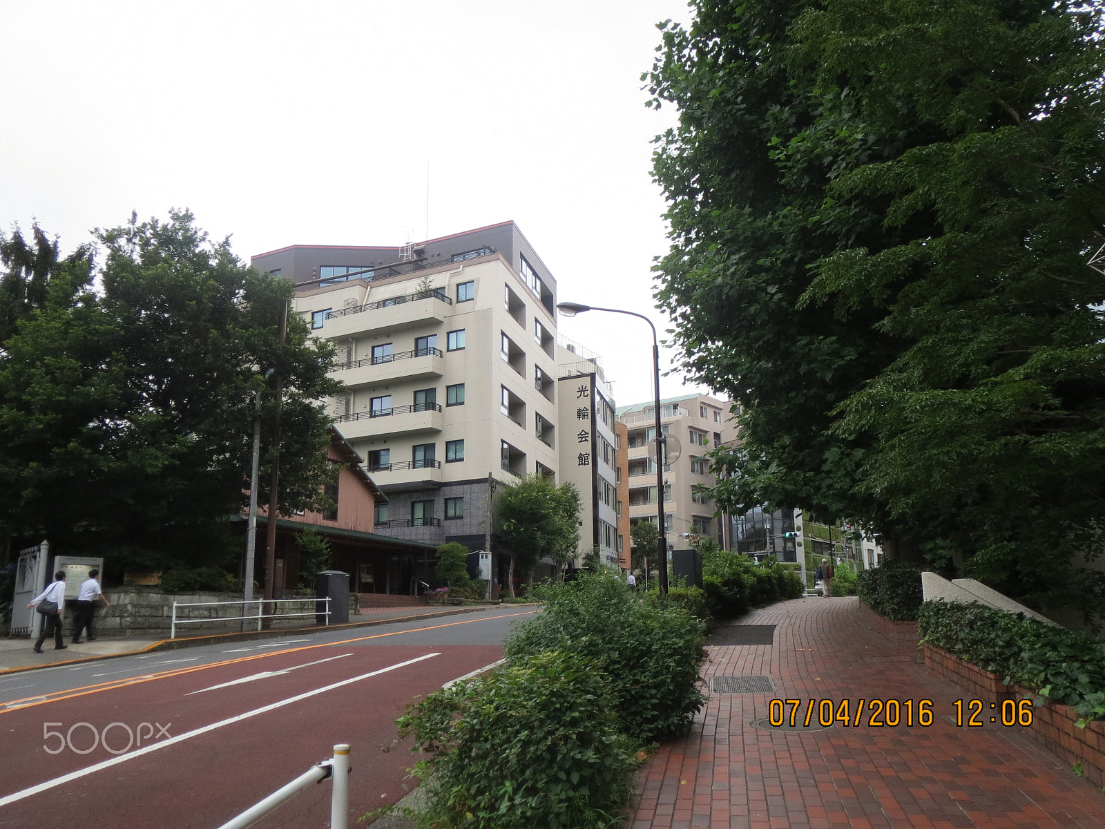 Canon PowerShot ELPH 530 HS (IXUS 510 HS / IXY 1) sample photo. Streetview photography