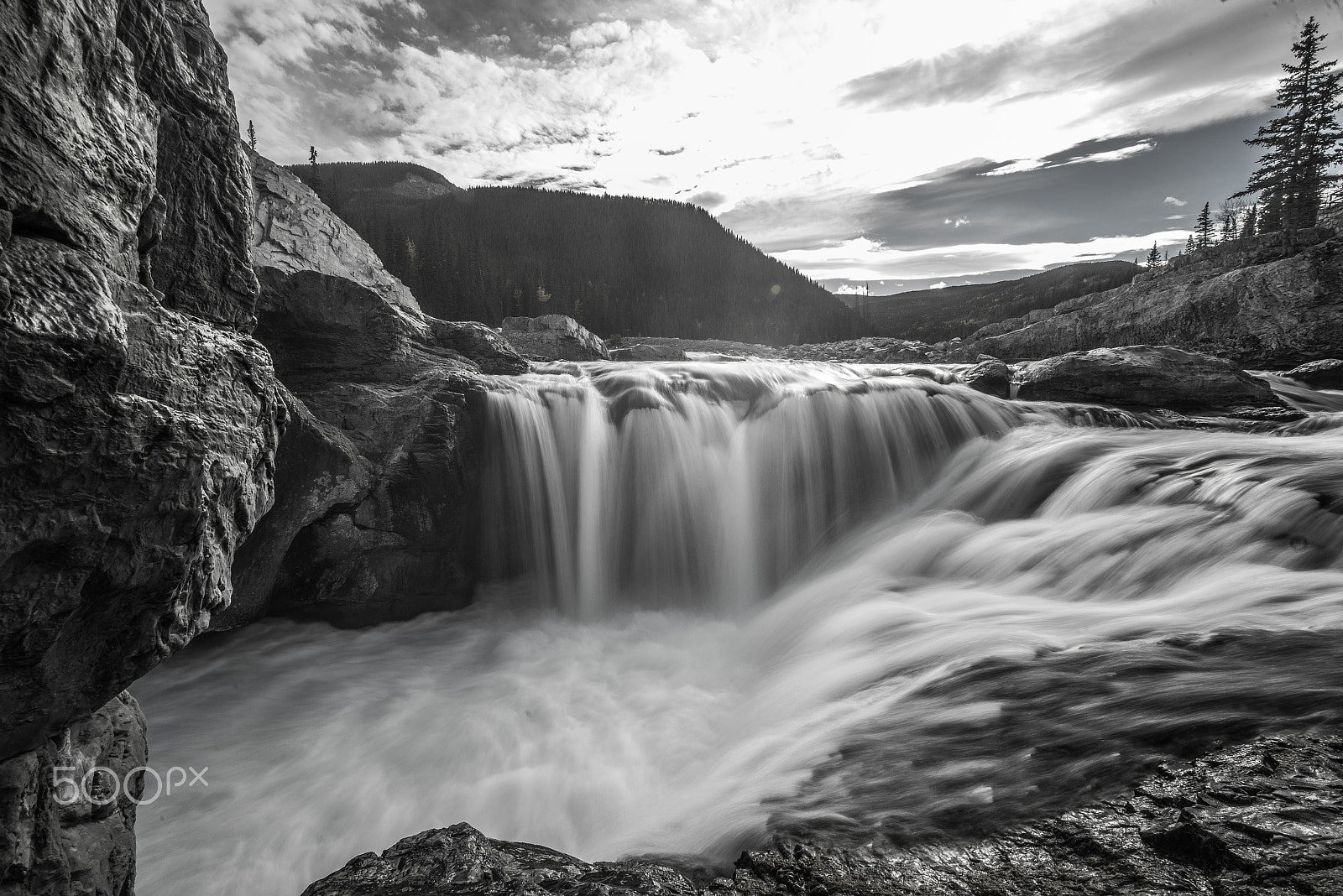 Sony a7R + Canon EF 17-40mm F4L USM sample photo. Alberta landscapes photography