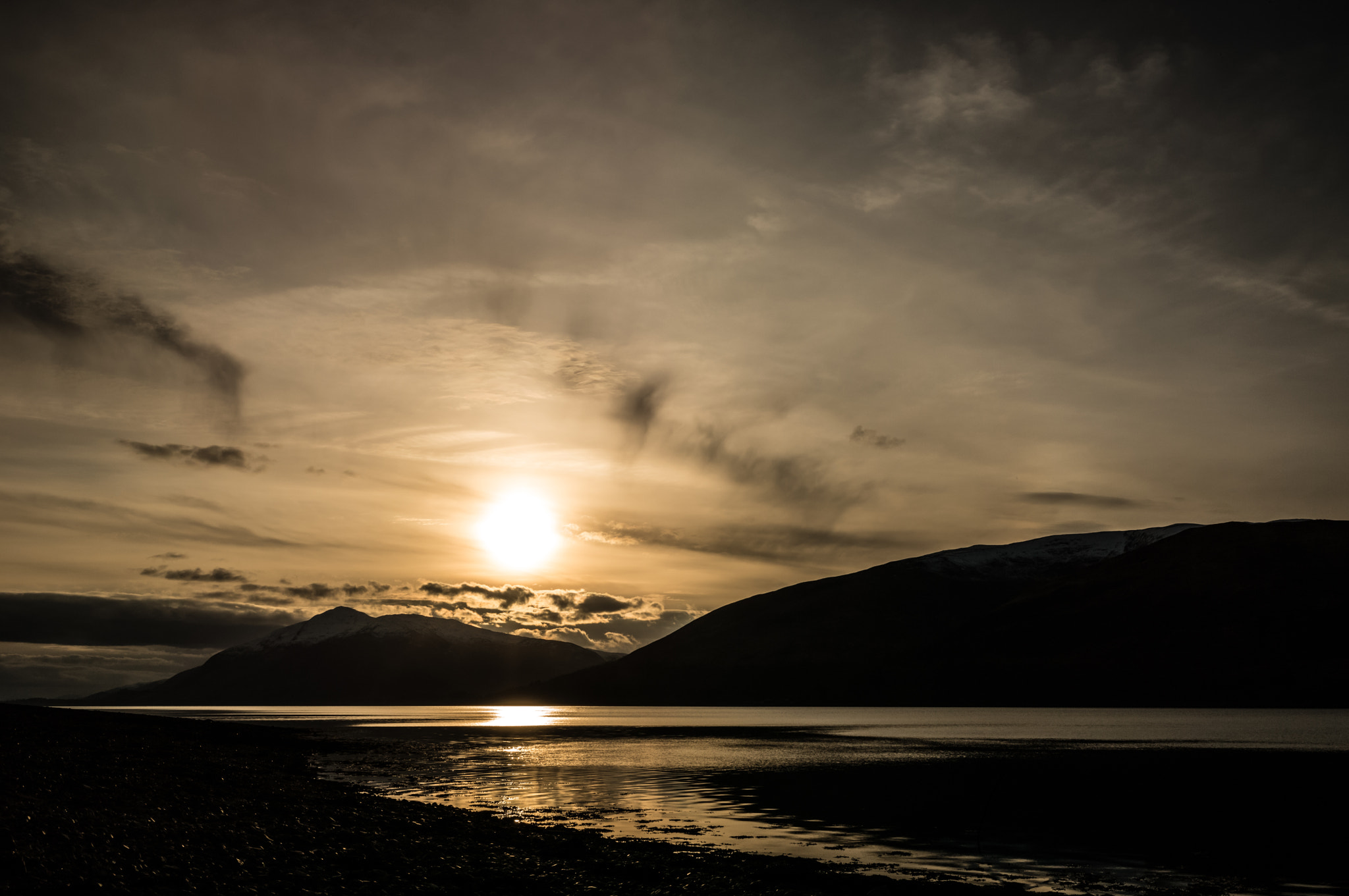 Leica S (TYP 006) + Elmarit-S 45 sample photo. The golden hour photography