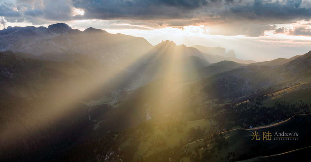 16-35mm F4 OSS sample photo. A burst of light, dolomites, italy photography