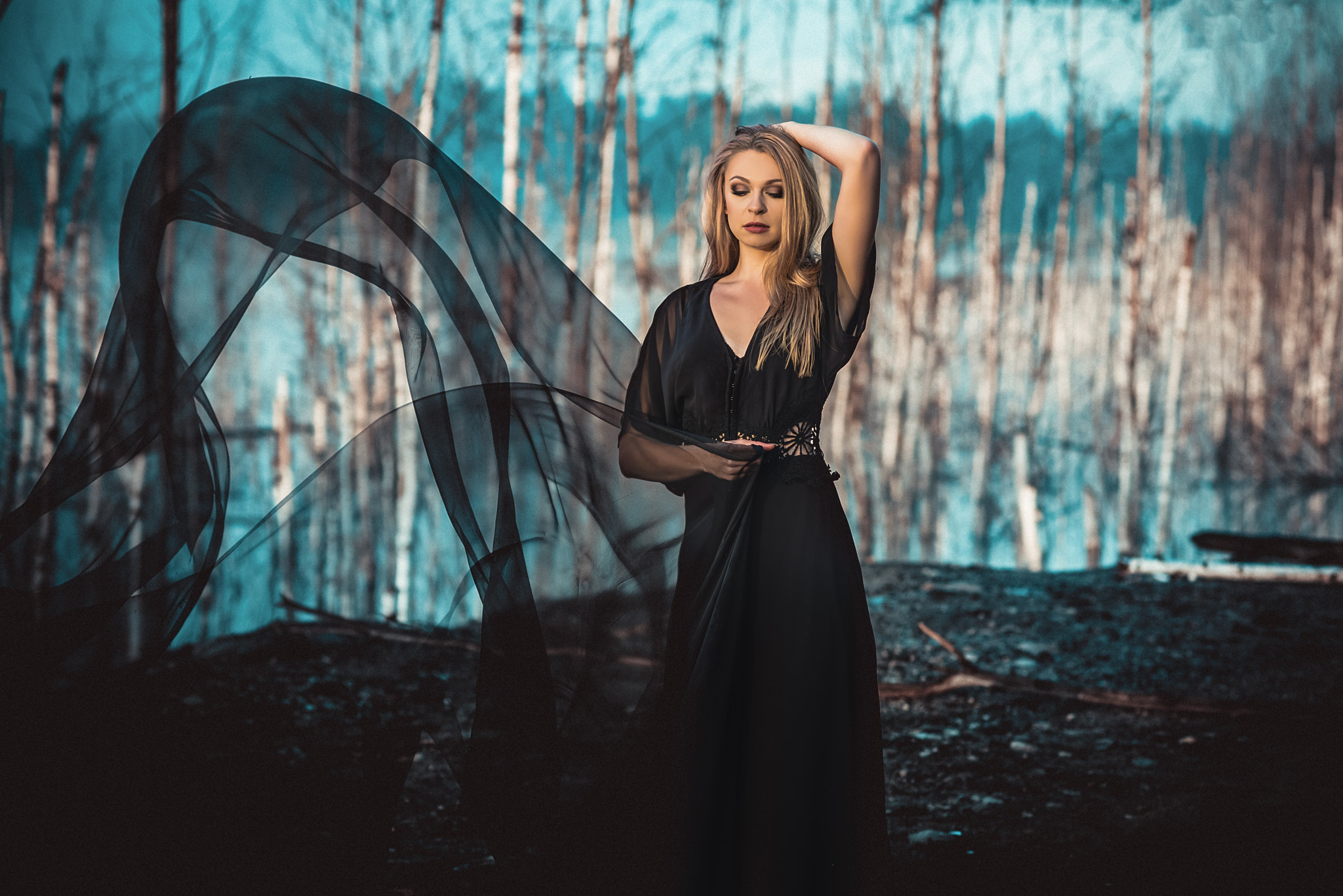 Nikon D810 + Nikon AF Nikkor 85mm F1.8D sample photo. Dark photography