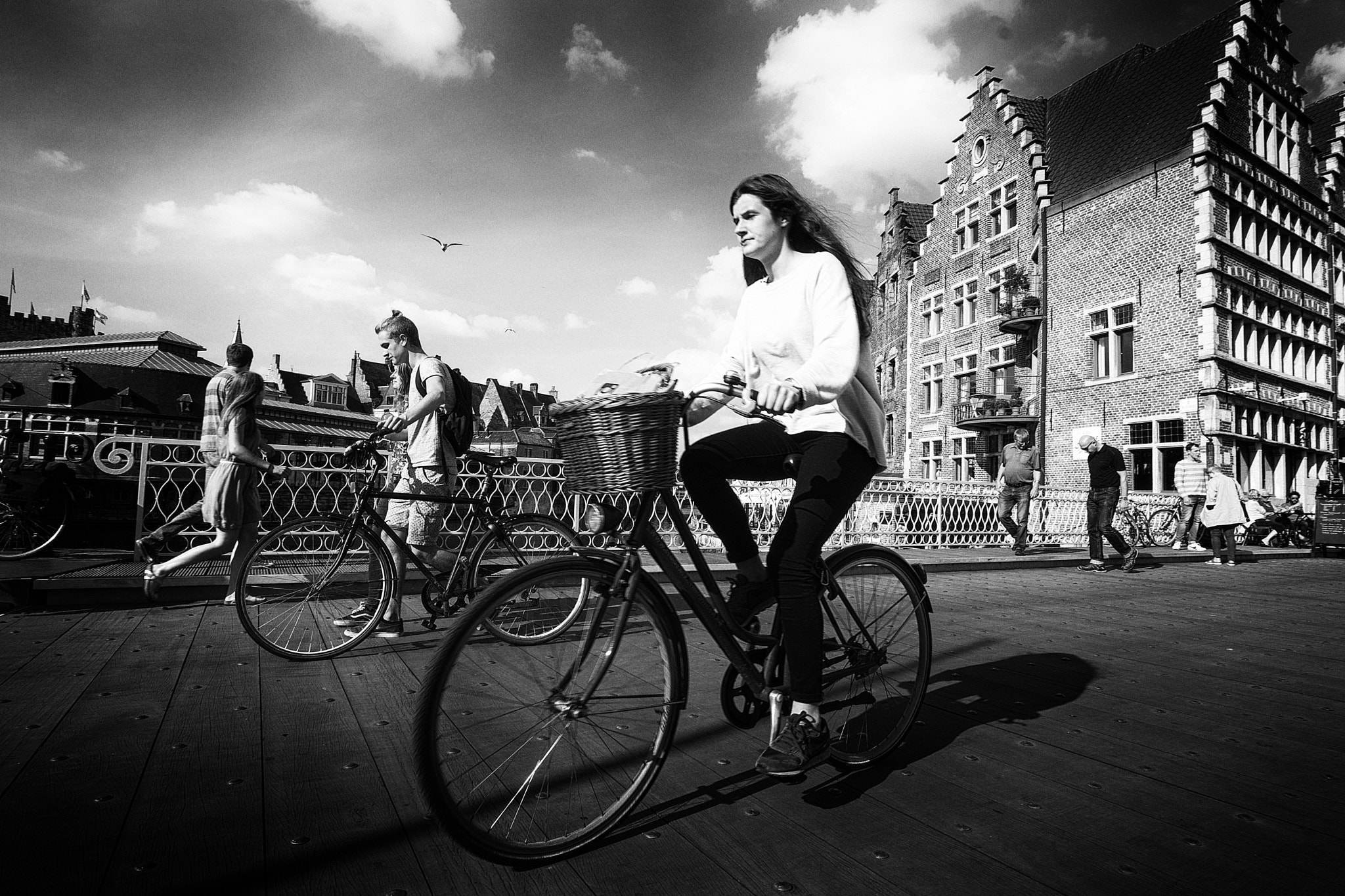 Tokina AT-X Pro 12-24mm F4 (IF) DX sample photo. Biking in gent photography