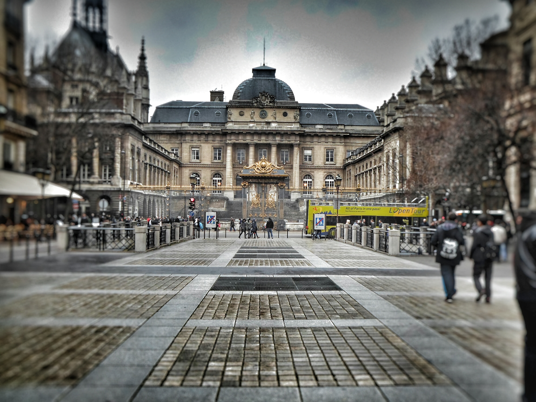 Samsung ST66 / ST68 sample photo. Paris photography