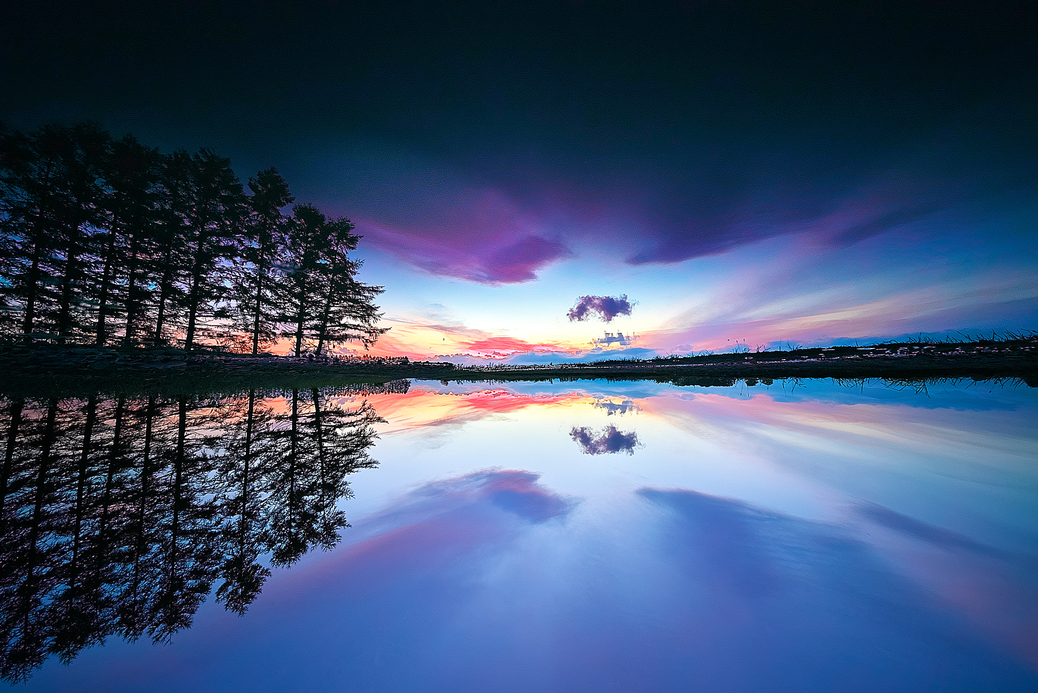 E 10mm F5.6 sample photo. Sunset reflection 5   "upside down" photography