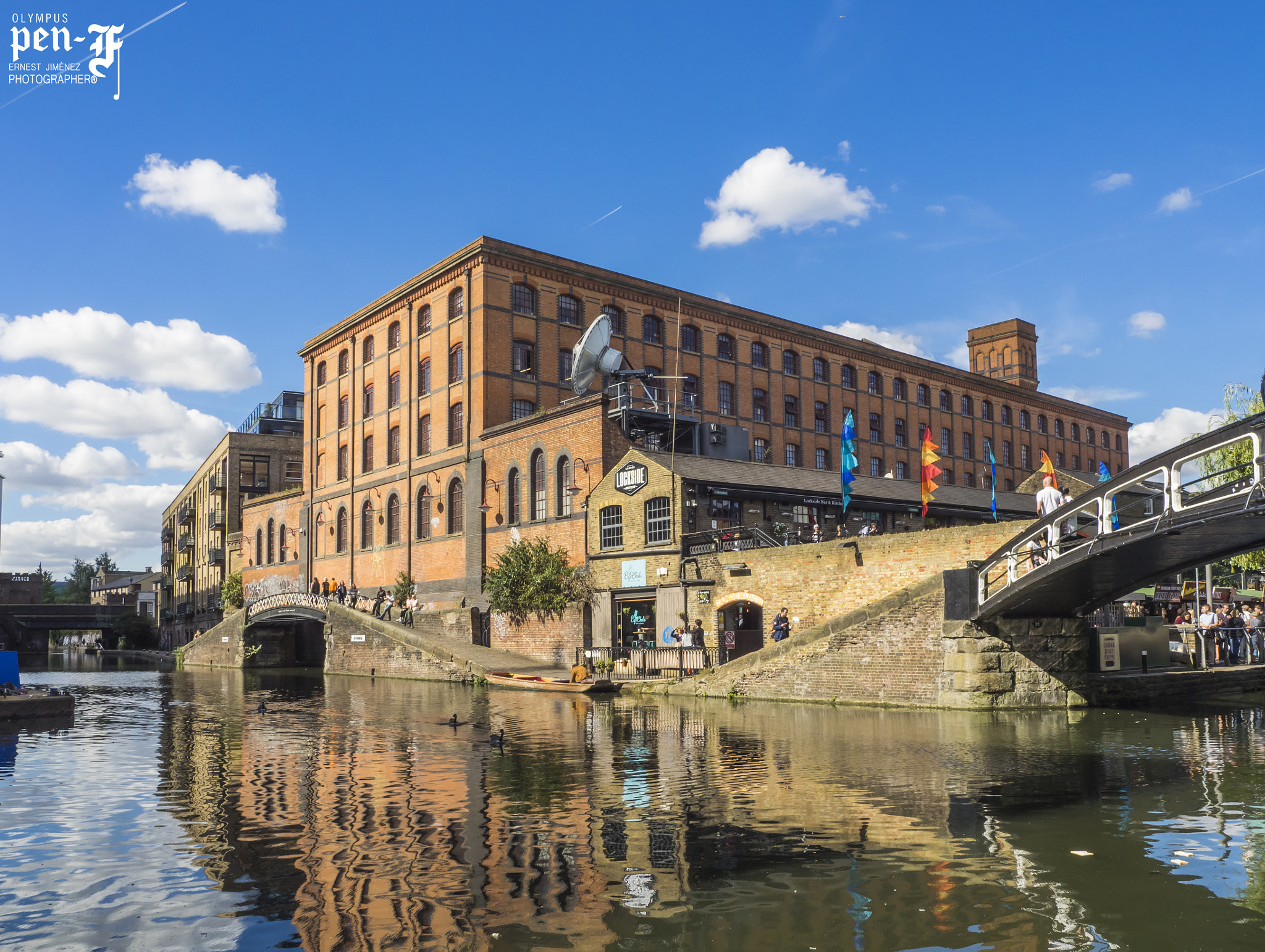 Olympus OM-D E-M1 + Olympus Zuiko Digital ED 14-35mm F2.0 SWD sample photo. The lovely camden town ^^ photography