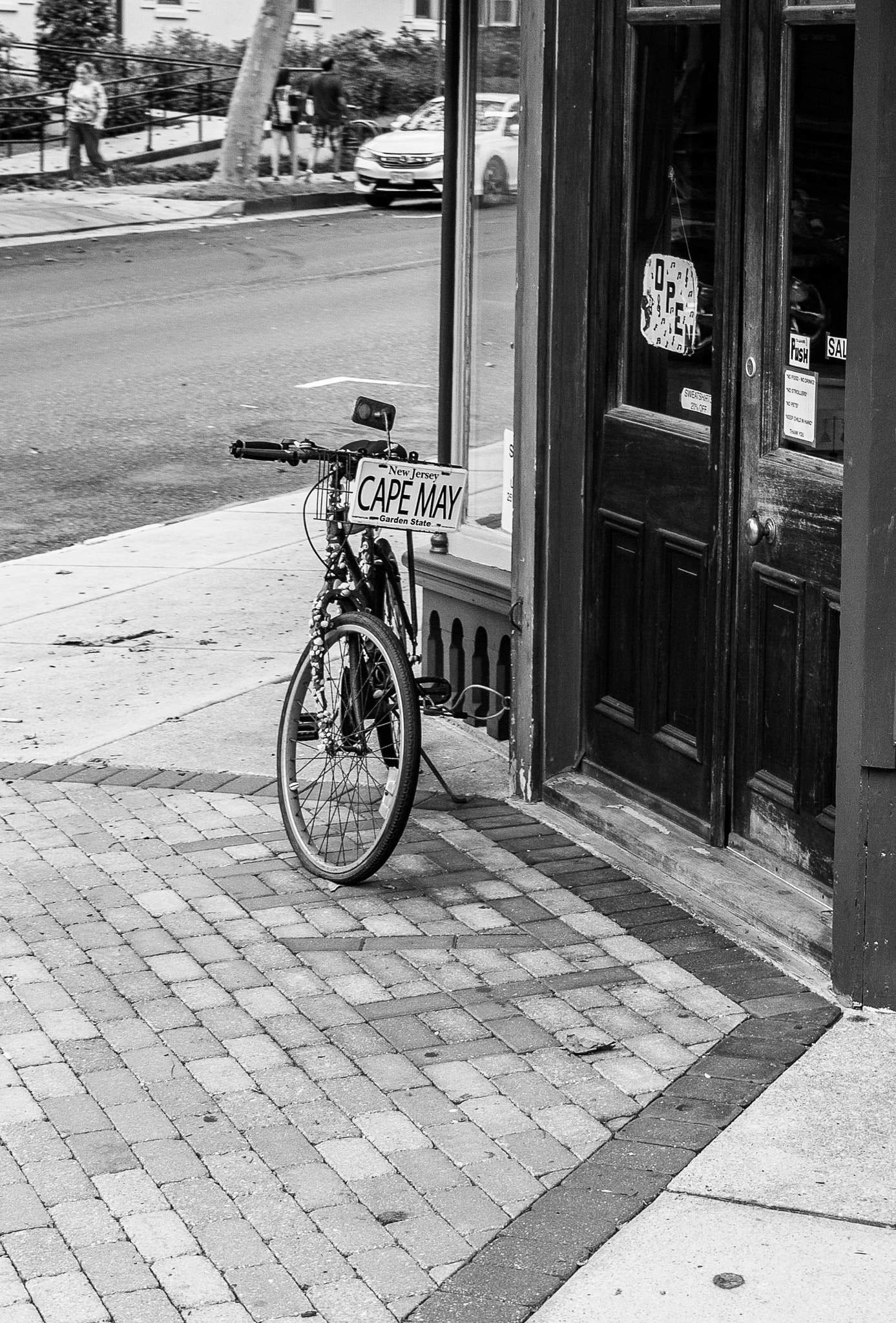 Canon EF-S 24mm F2.8 STM sample photo. Parked in cape may photography