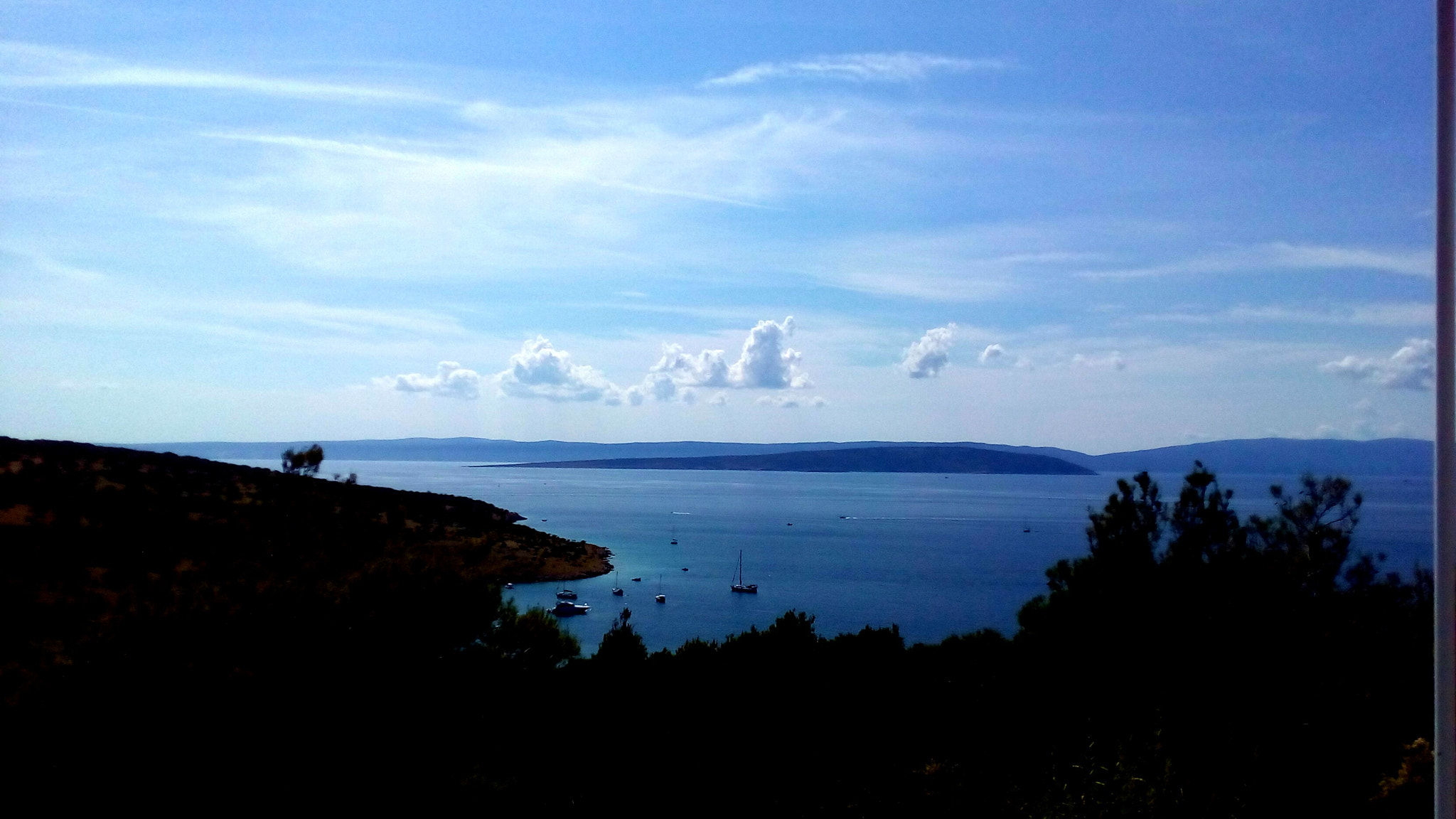 ASUS Zenfone Go (ASUS_Z00VD) sample photo. Sea shedows photography