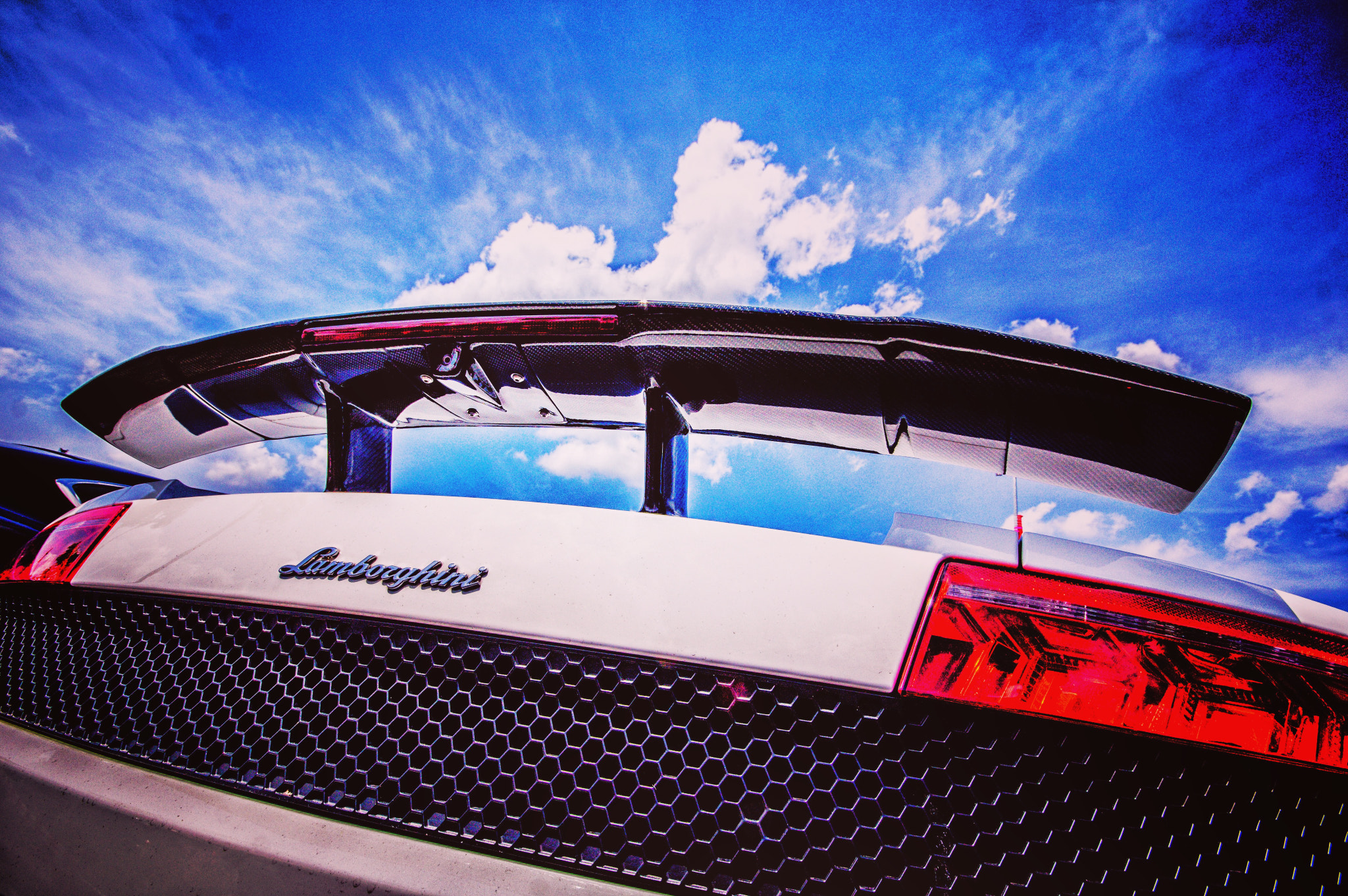 Sigma AF 10-20mm F4-5.6 EX DC sample photo. Lamborghini photography
