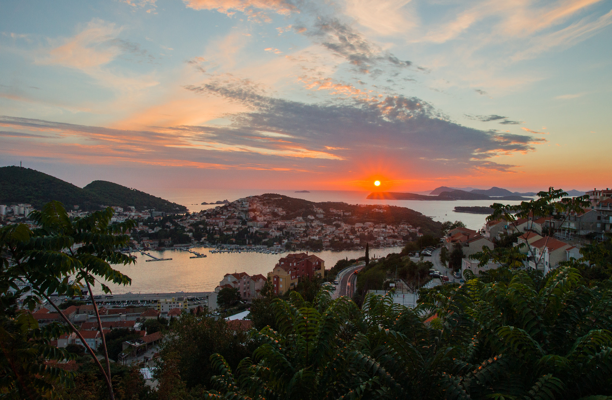 Sony Alpha DSLR-A450 sample photo. Dubrovnik sunset photography