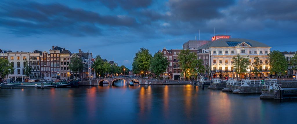 Amsterdam by night by Toon van den Einde / 500px