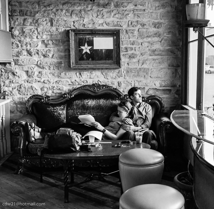 Canon EF 35mm F1.4L II USM sample photo. Stolen moment photography