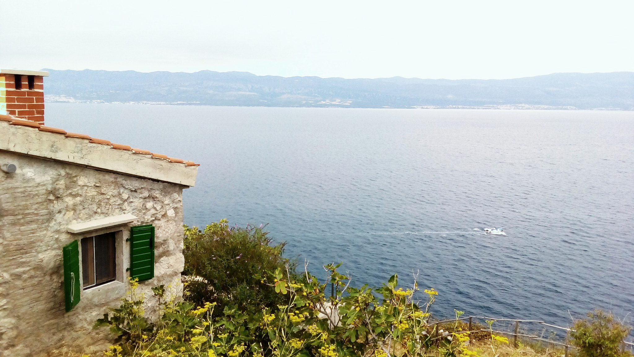 ASUS Zenfone Go (ASUS_Z00VD) sample photo. House sea photography